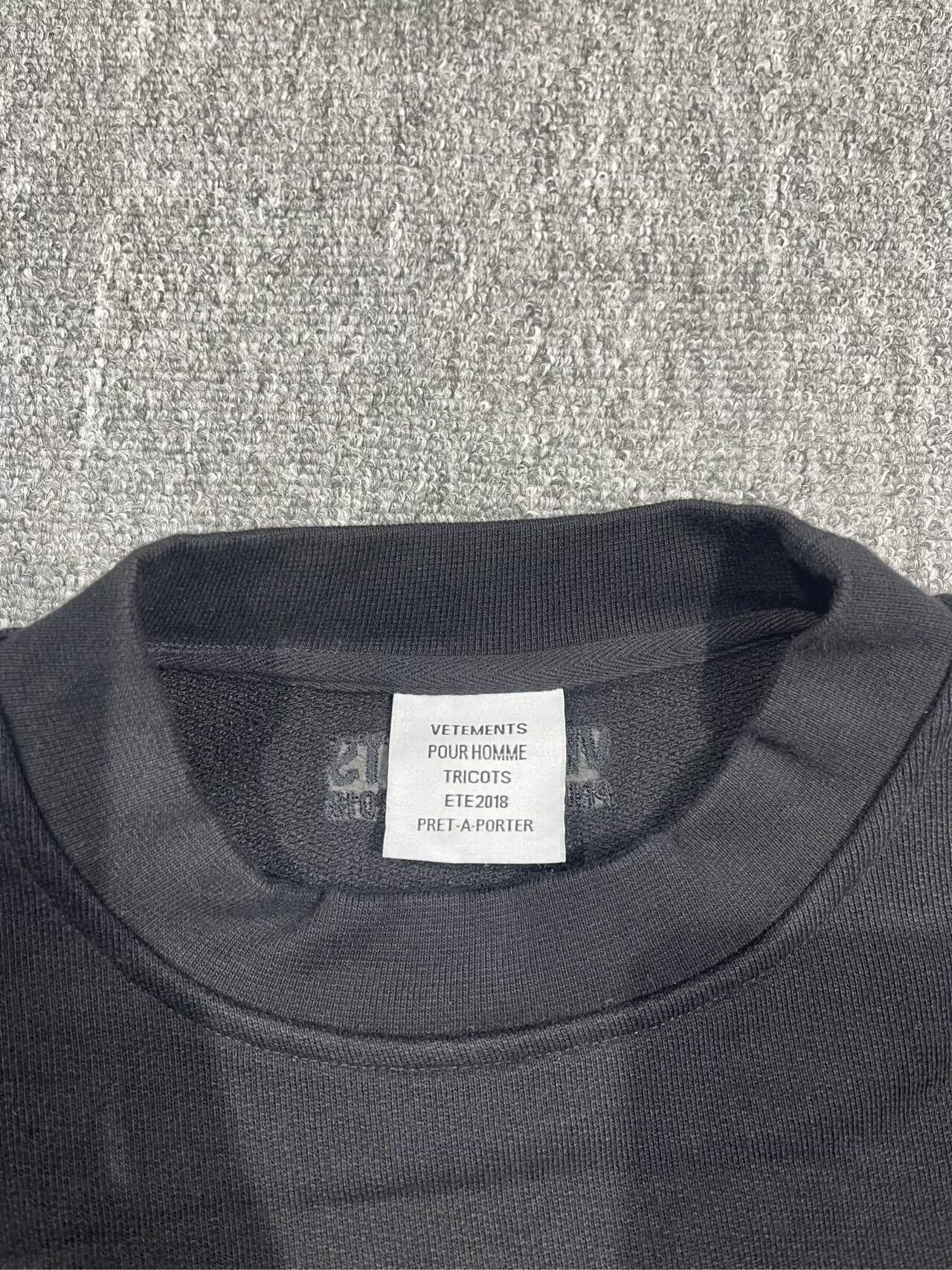 Vetements VETEMENTS Label Crewneck Sweatshirt - dmc Size US XS / EU 42 / 0 - 3 Thumbnail