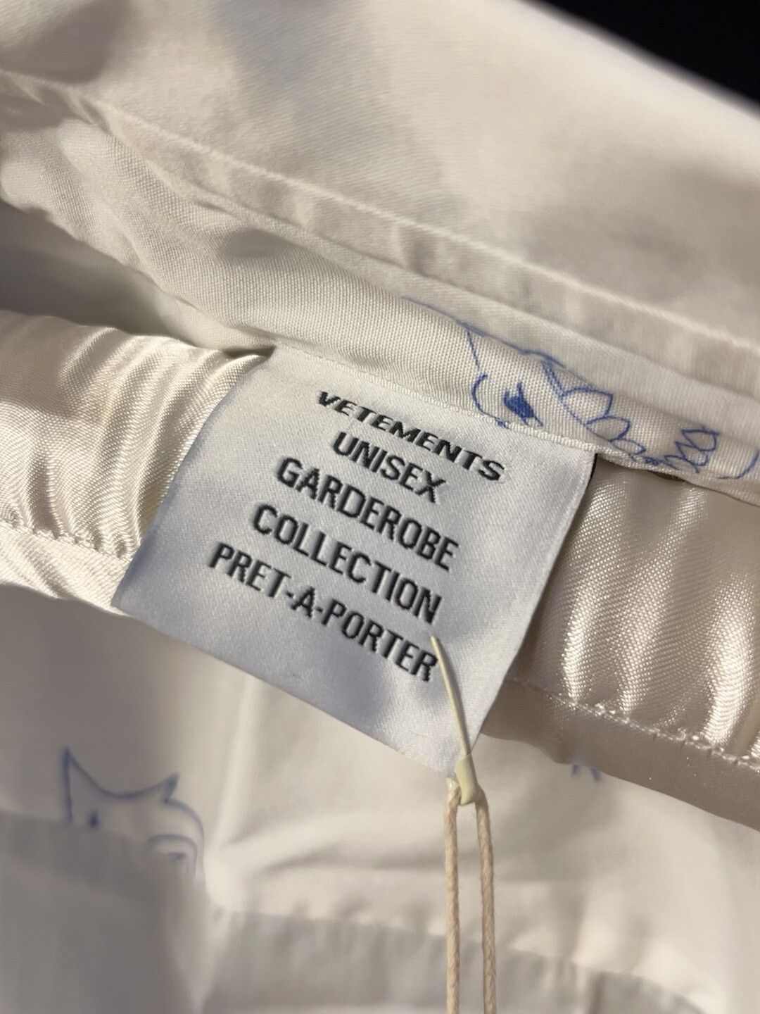 Vetements VETEMENTS Graffiti Sleeveless Shirt - dmc Size US XS / EU 42 / 0 - 2 Thumbnail