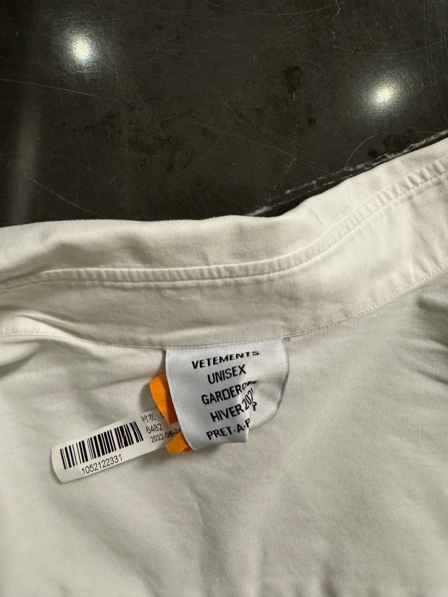 Vetements Vetements White M Size Shirt - dmc Size US M / EU 48-50 / 2 - 6 Thumbnail