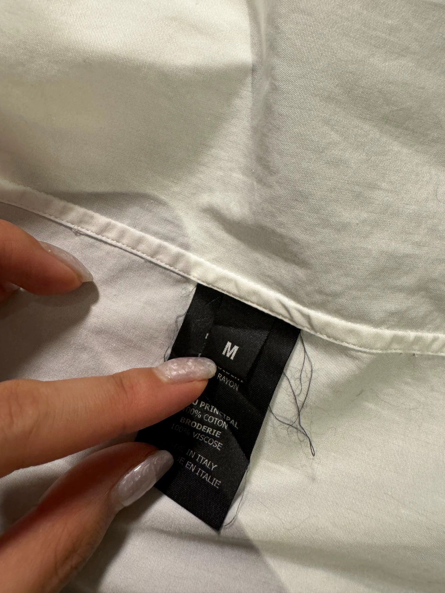 Vetements Vetements White M Size Shirt - dmc Size US M / EU 48-50 / 2 - 5 Thumbnail