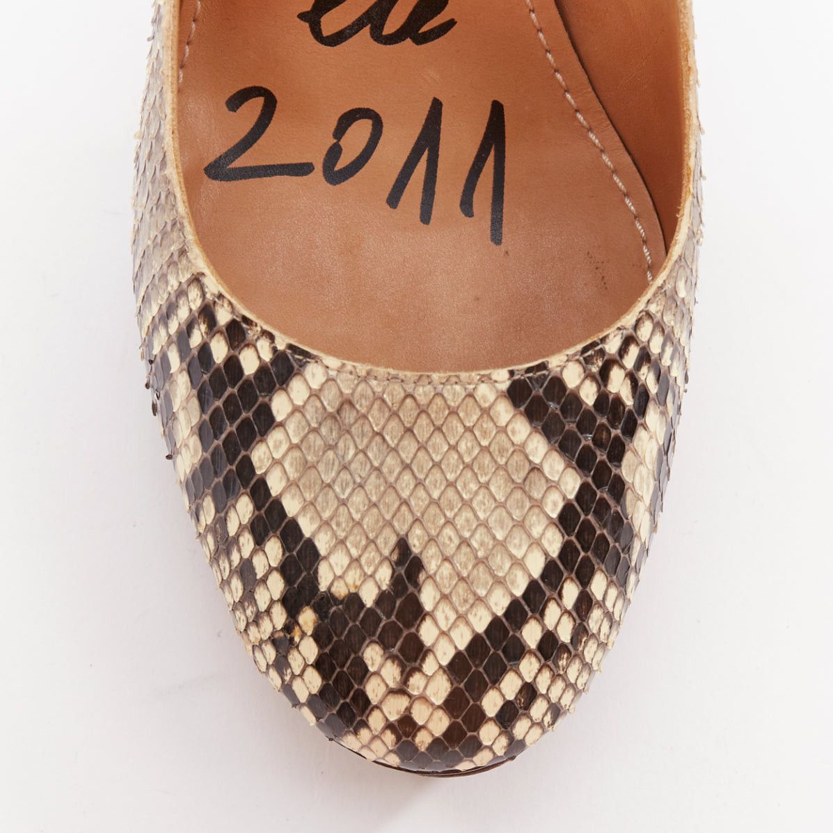 Lanvin LANVIN 2011 beige scaled leather brown wood platform pumps EU36.5 Size US 6.5 / IT 36.5 - 6 Thumbnail