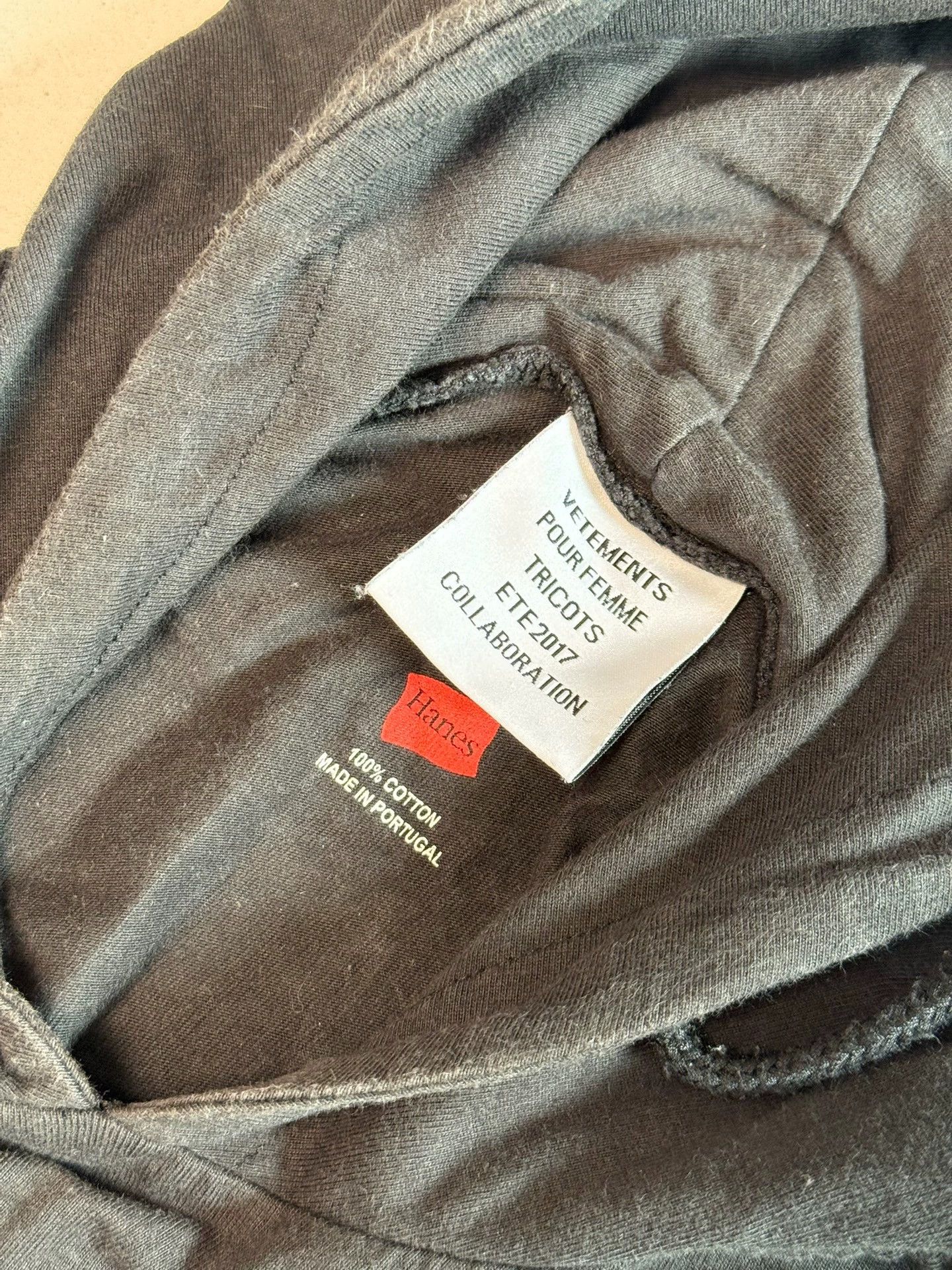 Vetements Vetements SS17 Hanes Staff Tour Hoodie - dmc Size US XS / EU 42 / 0 - 3 Thumbnail