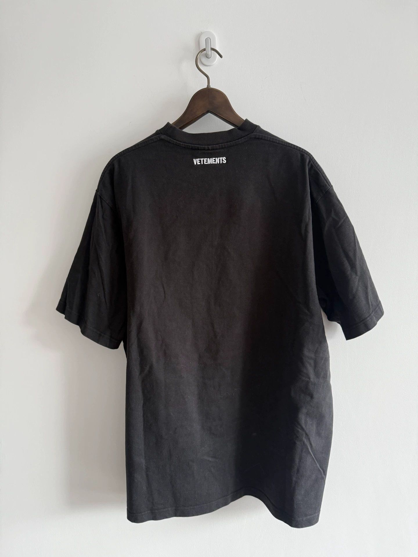 Vetements Vetements 17FW Dog Master Short Sleeve - dmc Size US S / EU 44-46 / 1 - 3 Thumbnail