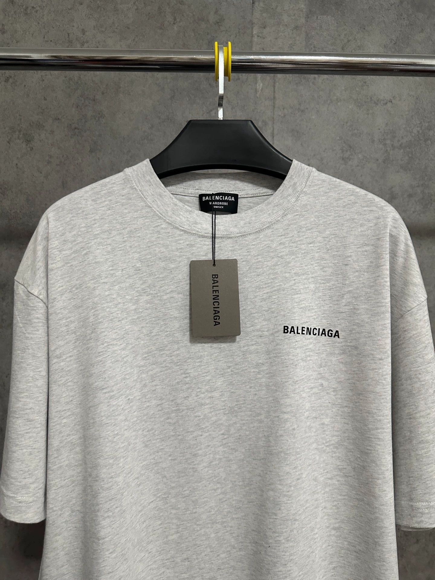 Balenciaga Balenciaga Grey Short Sleeve Logo T-Shirt - dmc Size US M / EU 48-50 / 2 - 2 Thumbnail