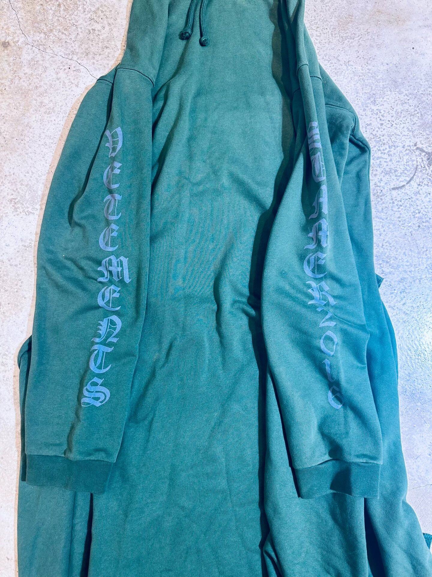 Vetements Vetements SS16 Religious Hooded Sweatshirt - dmc Size US M / EU 48-50 / 2 - 4 Thumbnail