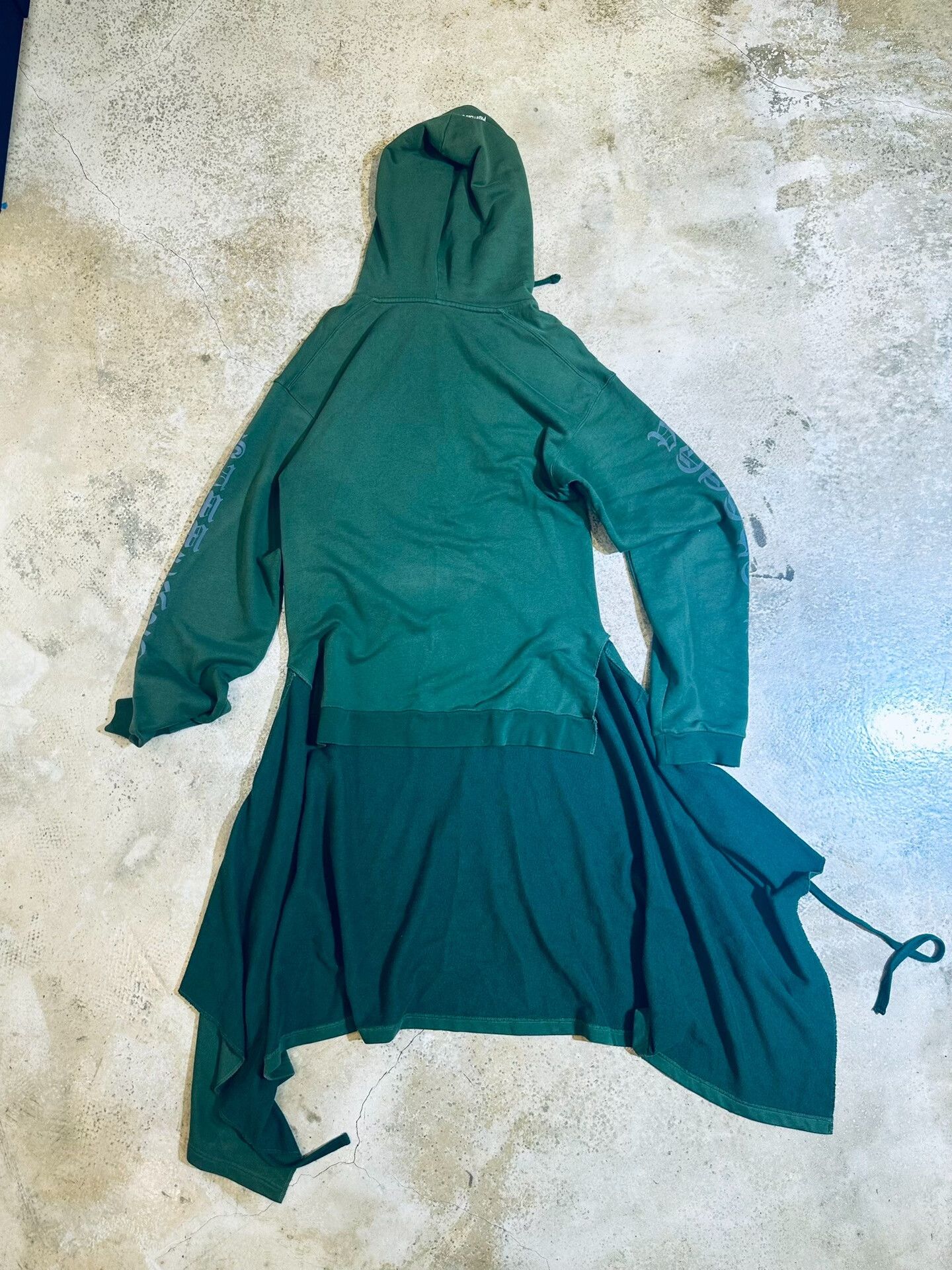 Vetements Vetements SS16 Religious Hooded Sweatshirt - dmc Size US M / EU 48-50 / 2 - 3 Thumbnail