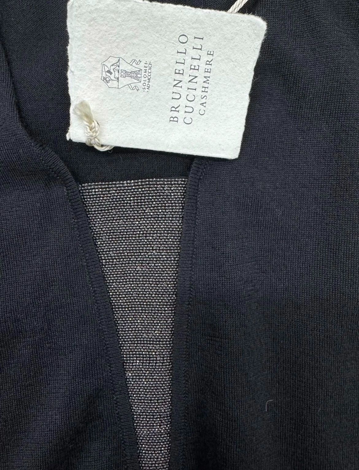 Brunello Cucinelli Brunello Cucinelli V-Neck Short-Sleeve Knit Top - dmc Size US L / EU 52-54 / 3 - 5 Thumbnail