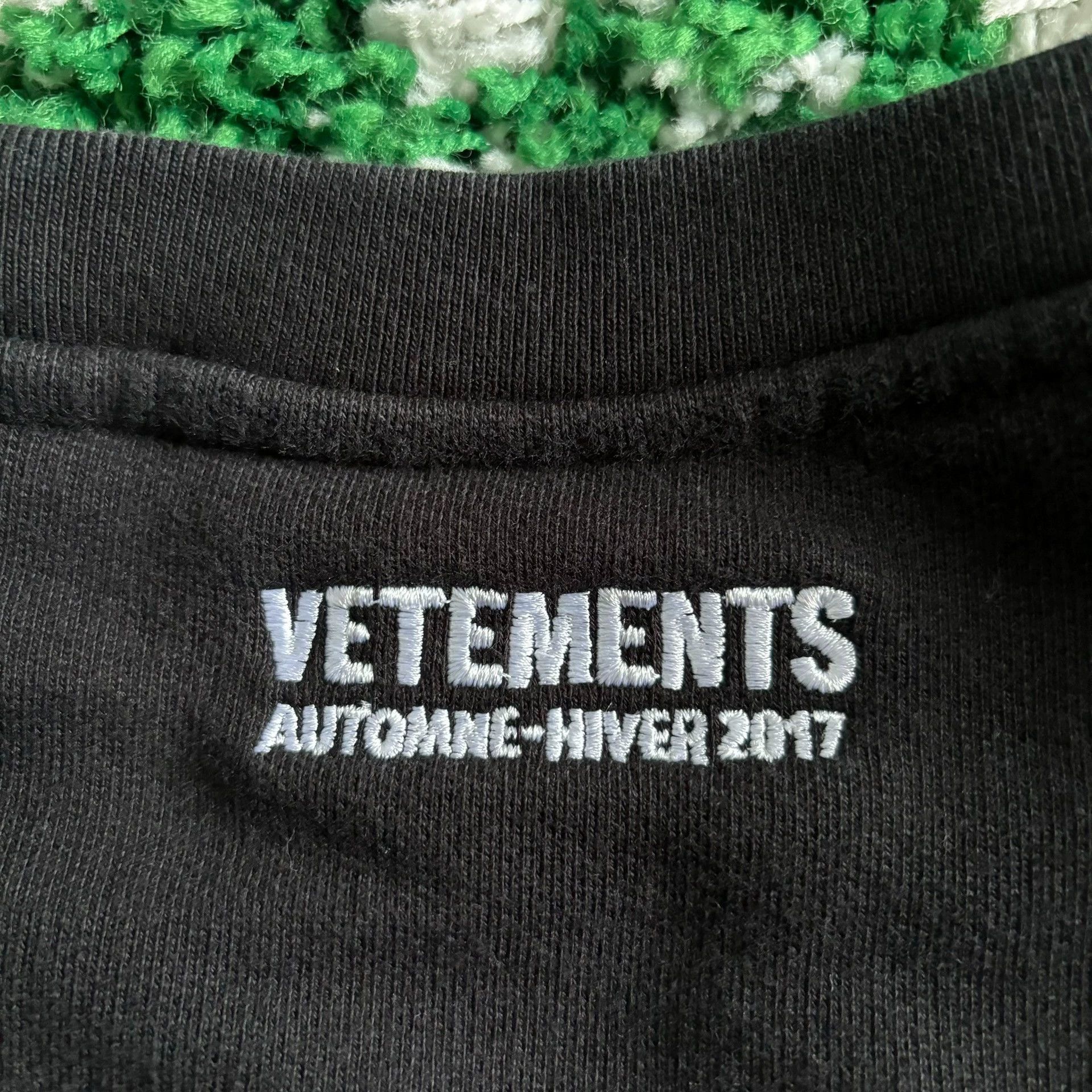 Vetements Vetements S Size Sweatshirt - dmc Size US S / EU 44-46 / 1 - 3 Thumbnail