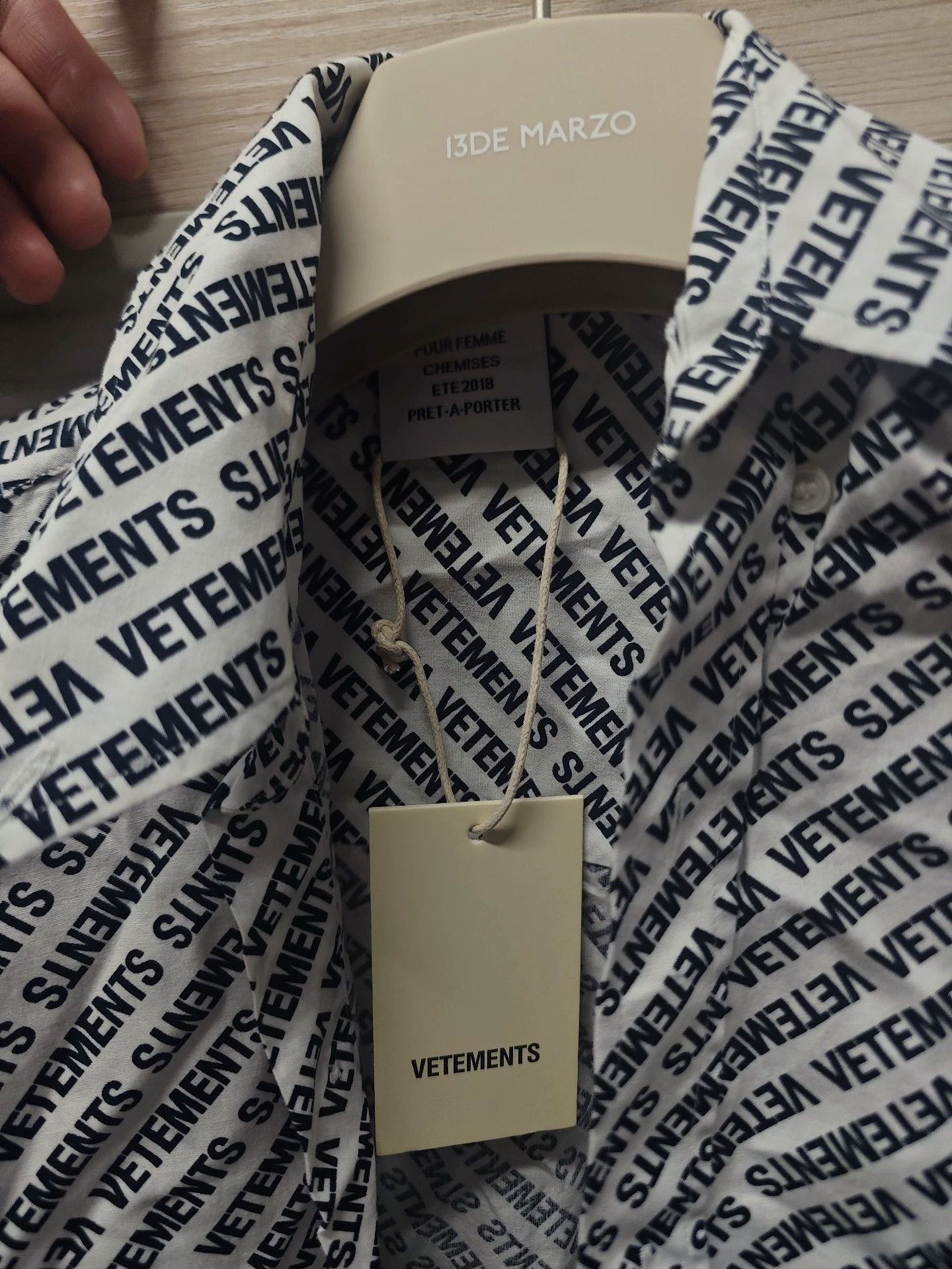 Vetements VETEMENTS Logo Print Cotton Shirt - dmc Size US S / EU 44-46 / 1 - 2 Thumbnail