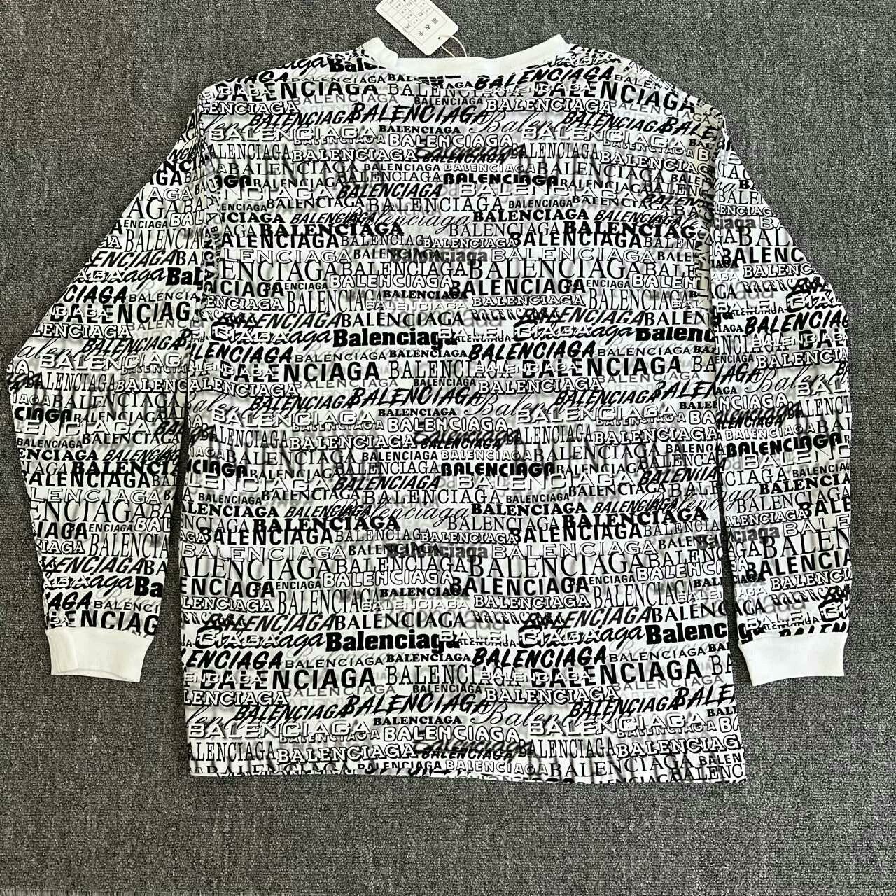 Balenciaga Balenciaga Graffiti Print Long Sleeve Sweatshirt - dmc Size US XS / EU 42 / 0 - 2 Thumbnail