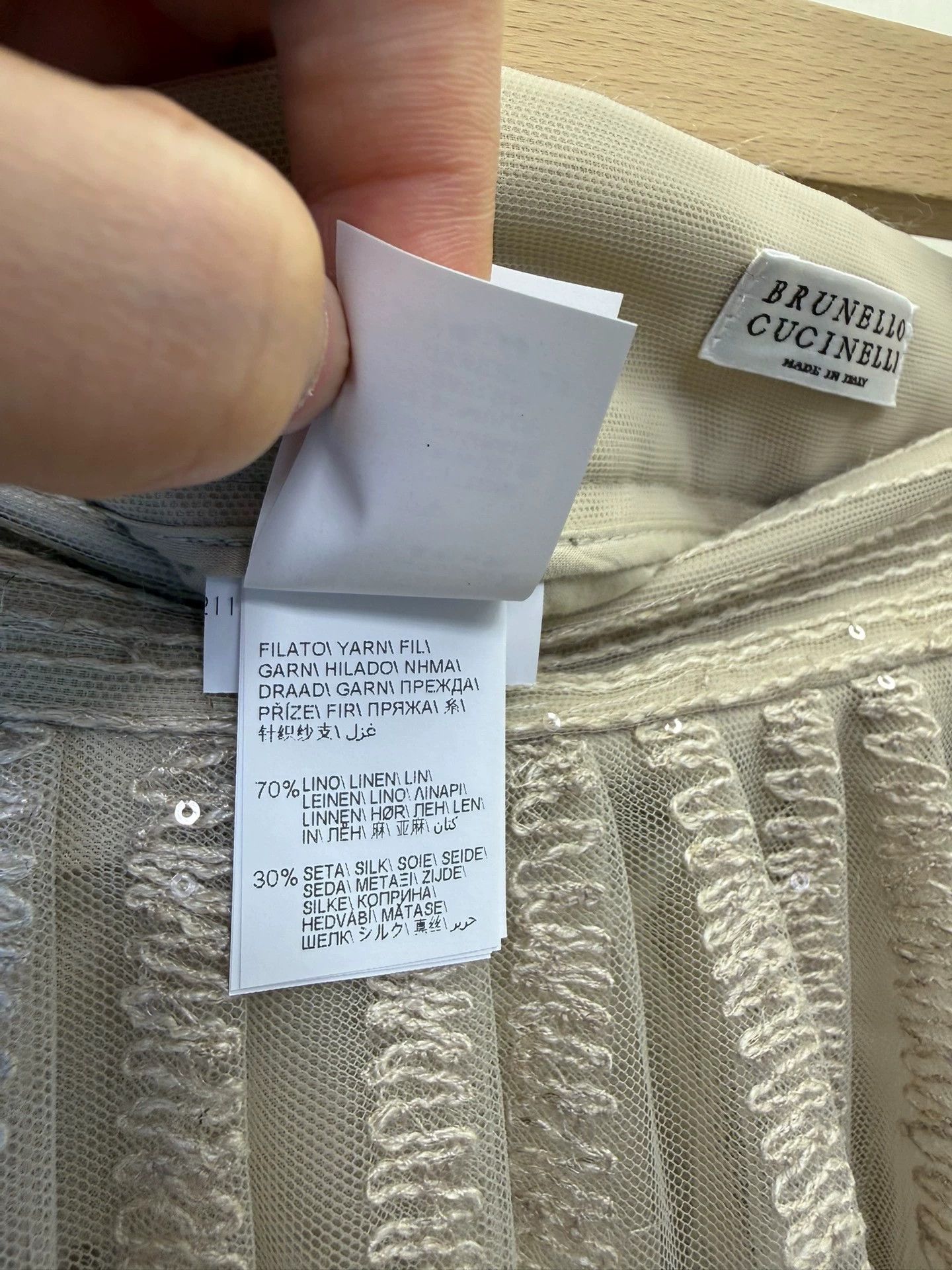 Brunello Cucinelli Brunello Cucinelli Sequin Midi Skirt - dmc Size US 36 / EU 52 - 8 Thumbnail