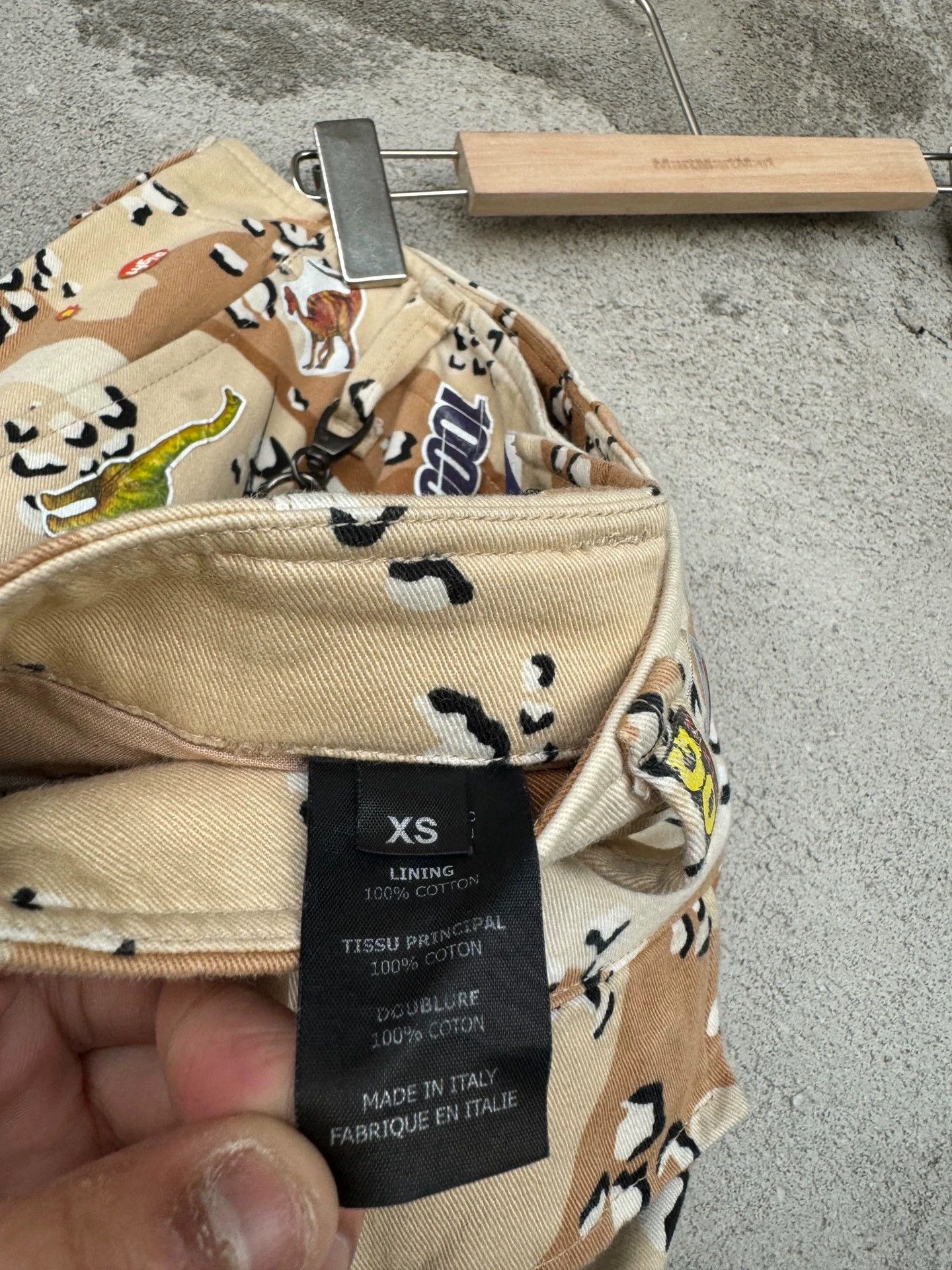 Vetements Vetements Camo Sticker Pants - dmc Size US 26 / EU 42 - 8 Thumbnail