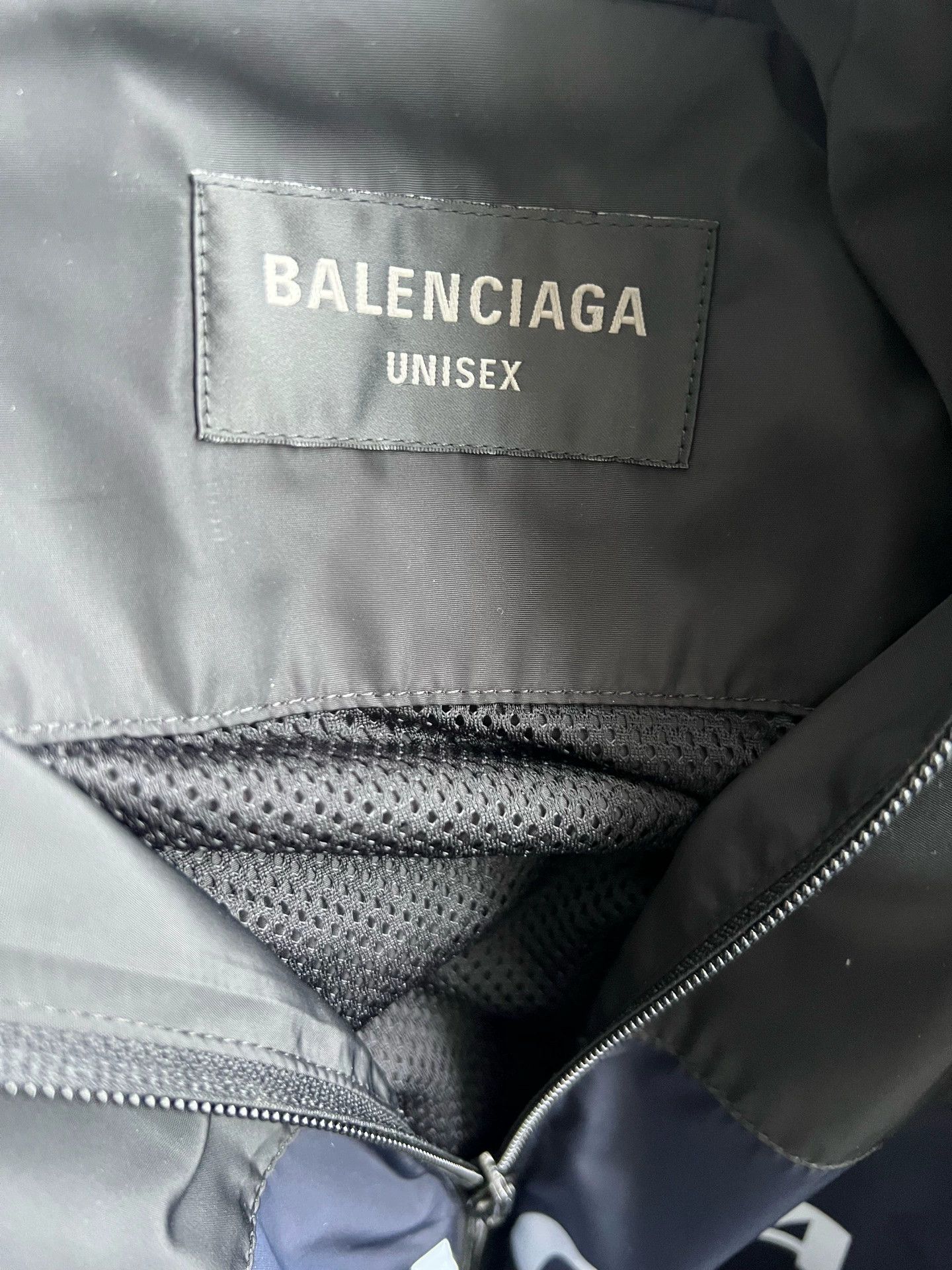 Balenciaga Balenciaga Classic Logo Windbreaker - dmc Size US S / EU 44-46 / 1 - 3 Thumbnail