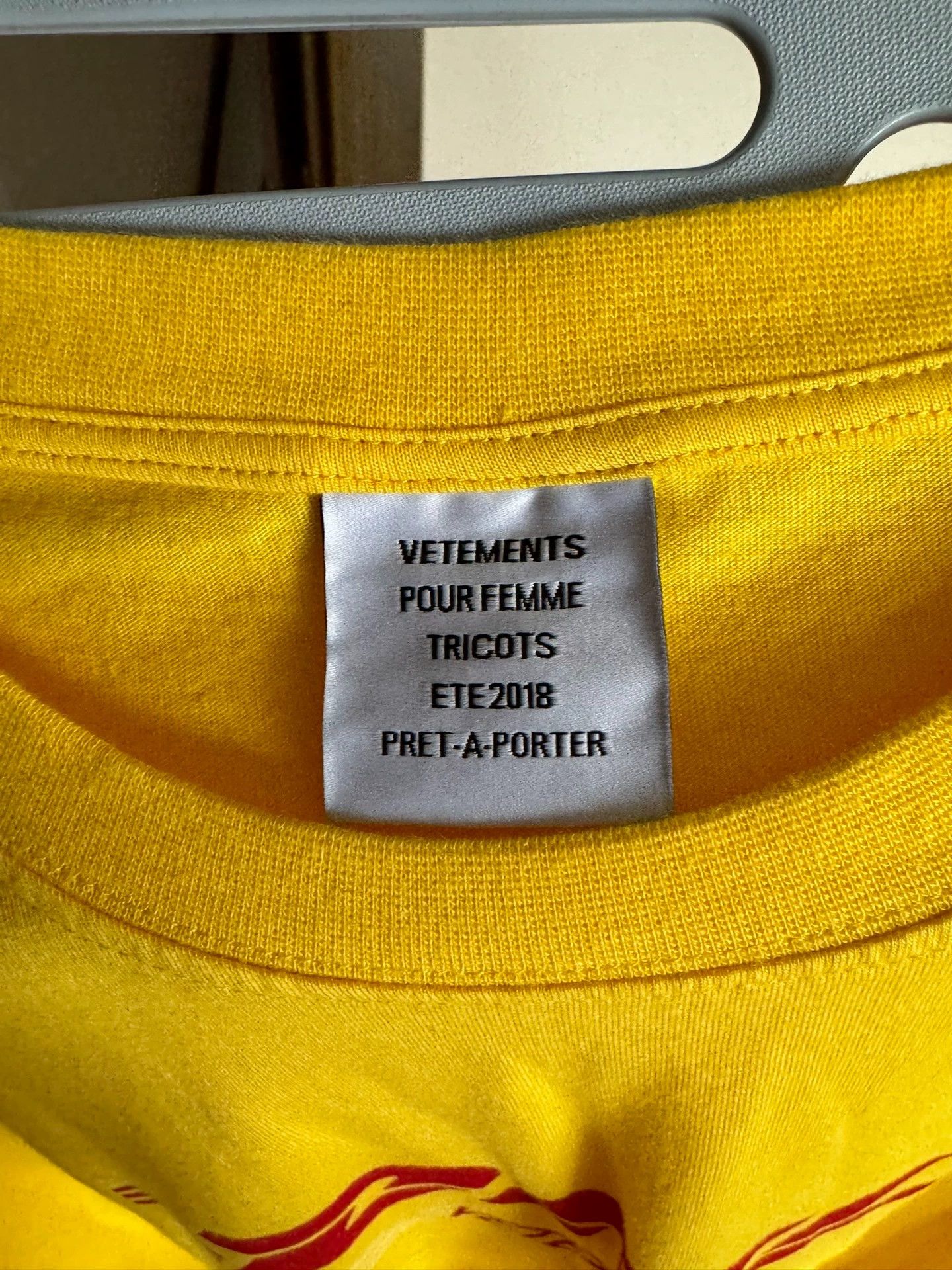 Vetements VETEMENTS DHL collaboration yellow T-shirt - dmc Size US S / EU 44-46 / 1 - 6 Thumbnail