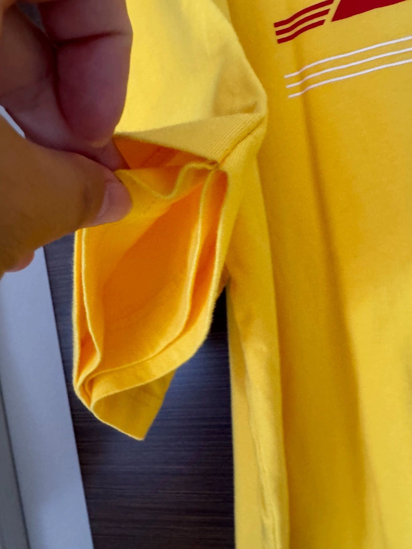 Vetements VETEMENTS DHL collaboration yellow T-shirt - dmc Size US S / EU 44-46 / 1 - 2 Thumbnail