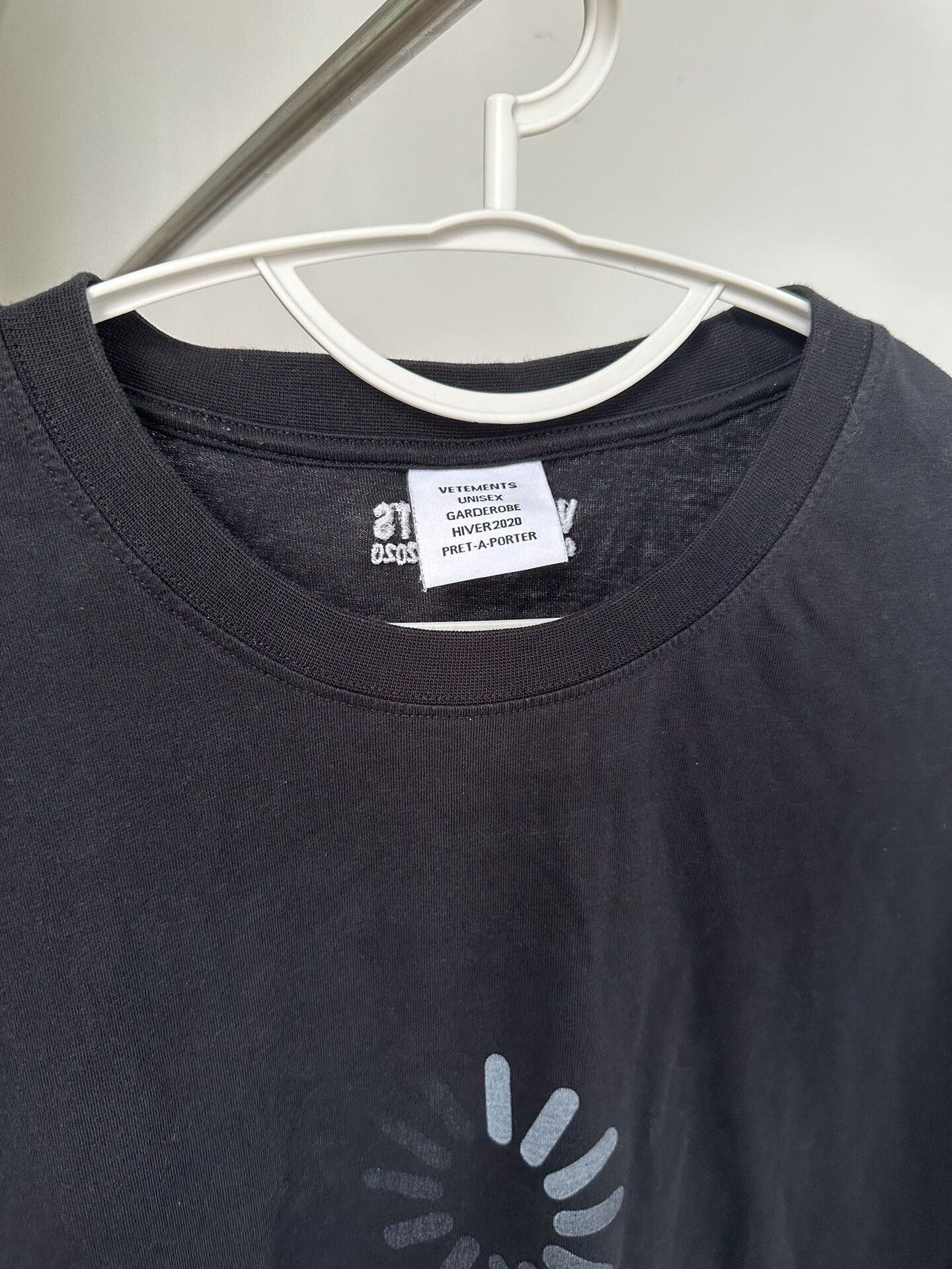 Vetements Vetements SS20 Oversized Logo T-Shirt - dmc Size US XL / EU 56 / 4 - 3 Thumbnail