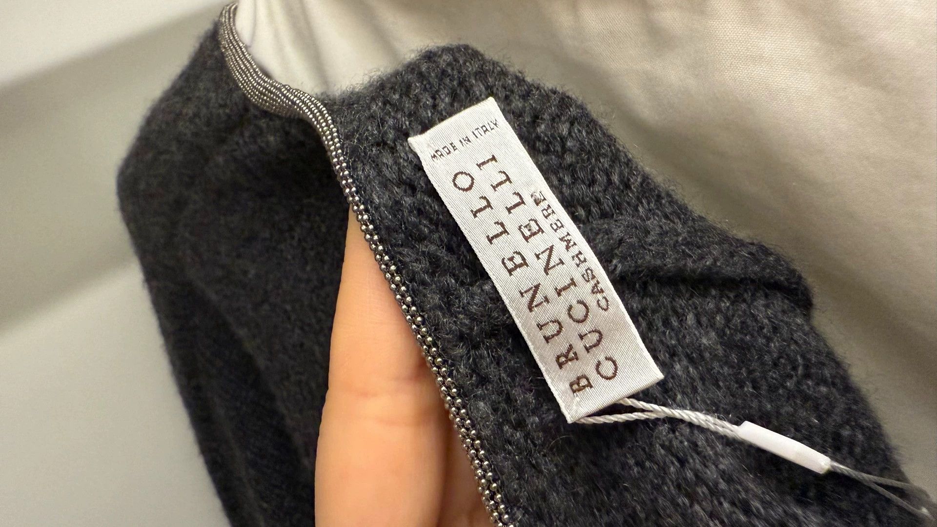 Brunello Cucinelli Brunello Cucinelli Gray Beaded Cashmere Sweater - dmc Size US M / EU 48-50 / 2 - 6 Thumbnail