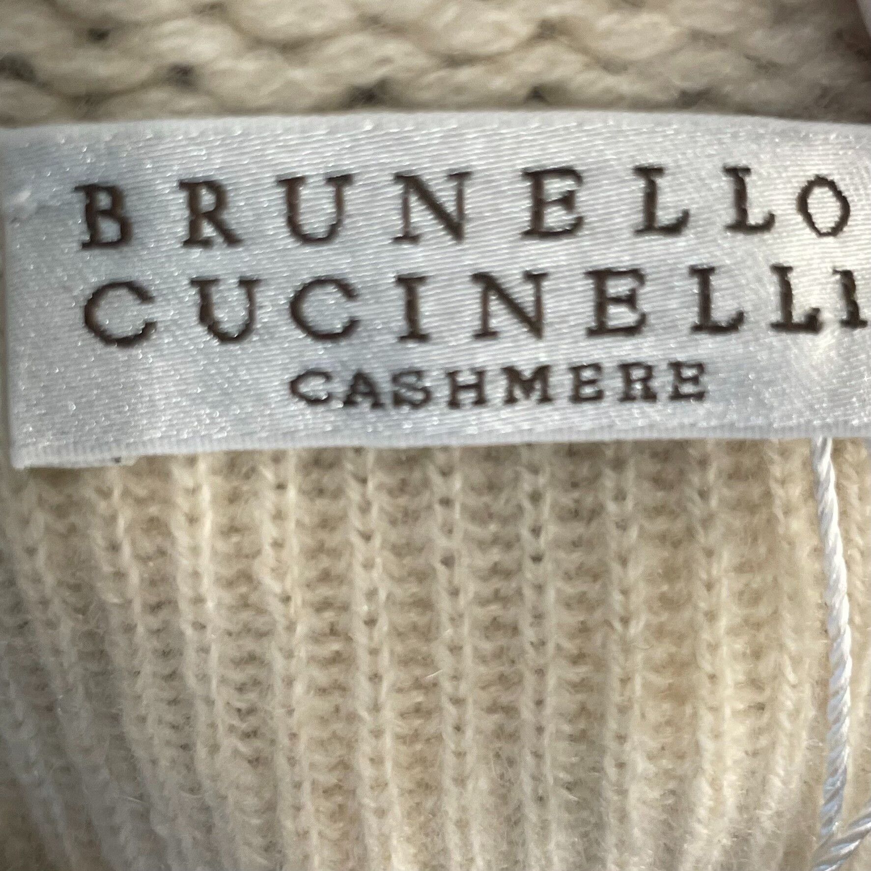 Brunello Cucinelli Brunello Cucinelli Beige V-Neck Cashmere Sweater L - dmc Size US L / EU 52-54 / 3 - 3 Thumbnail