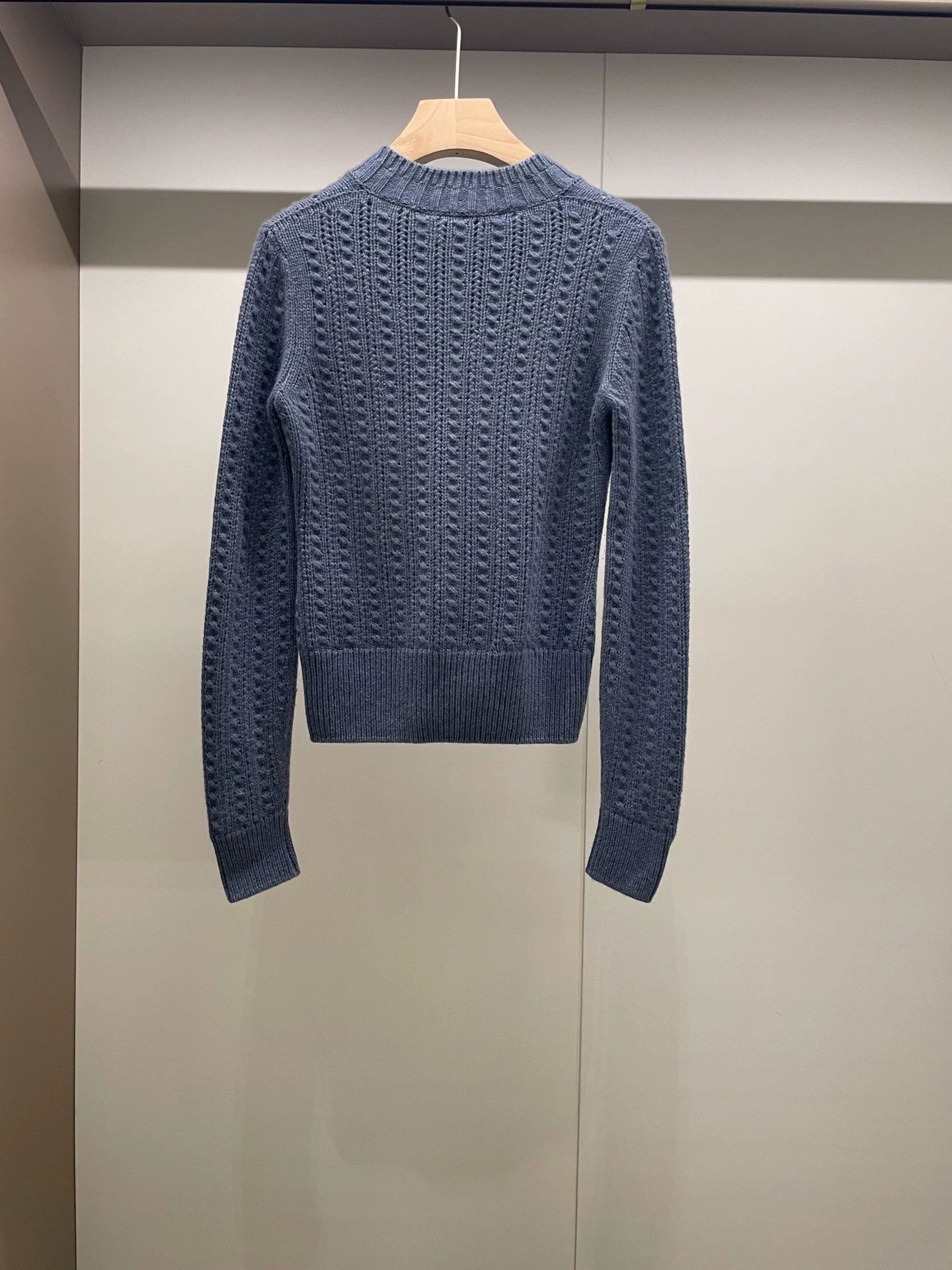Loro Piana Loro Piana Cashmere V-Neck Sweater - dmc Size US S / EU 44-46 / 1 - 2 Thumbnail