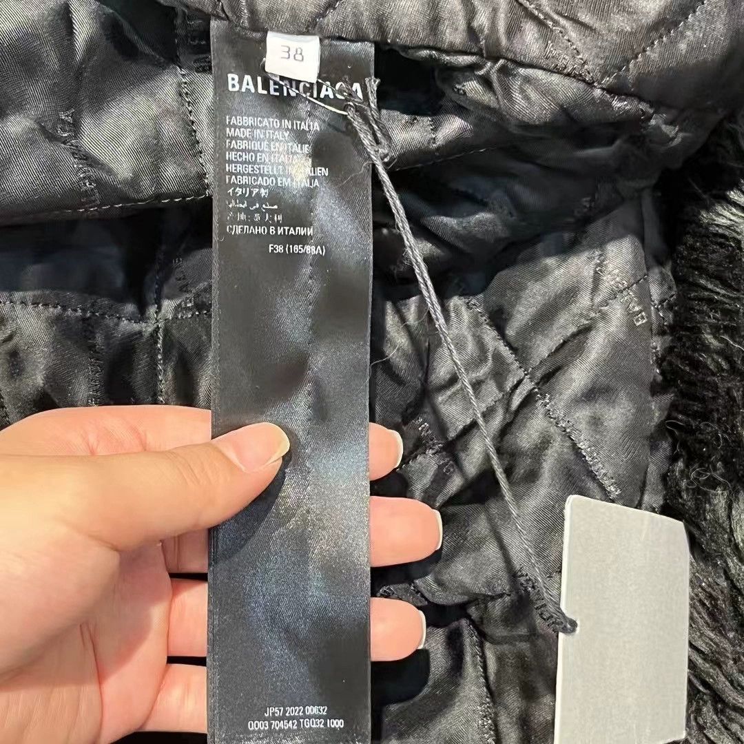 Balenciaga Balenciaga Black Fur Collared Coat - dmc Size US S / EU 44-46 / 1 - 3 Thumbnail