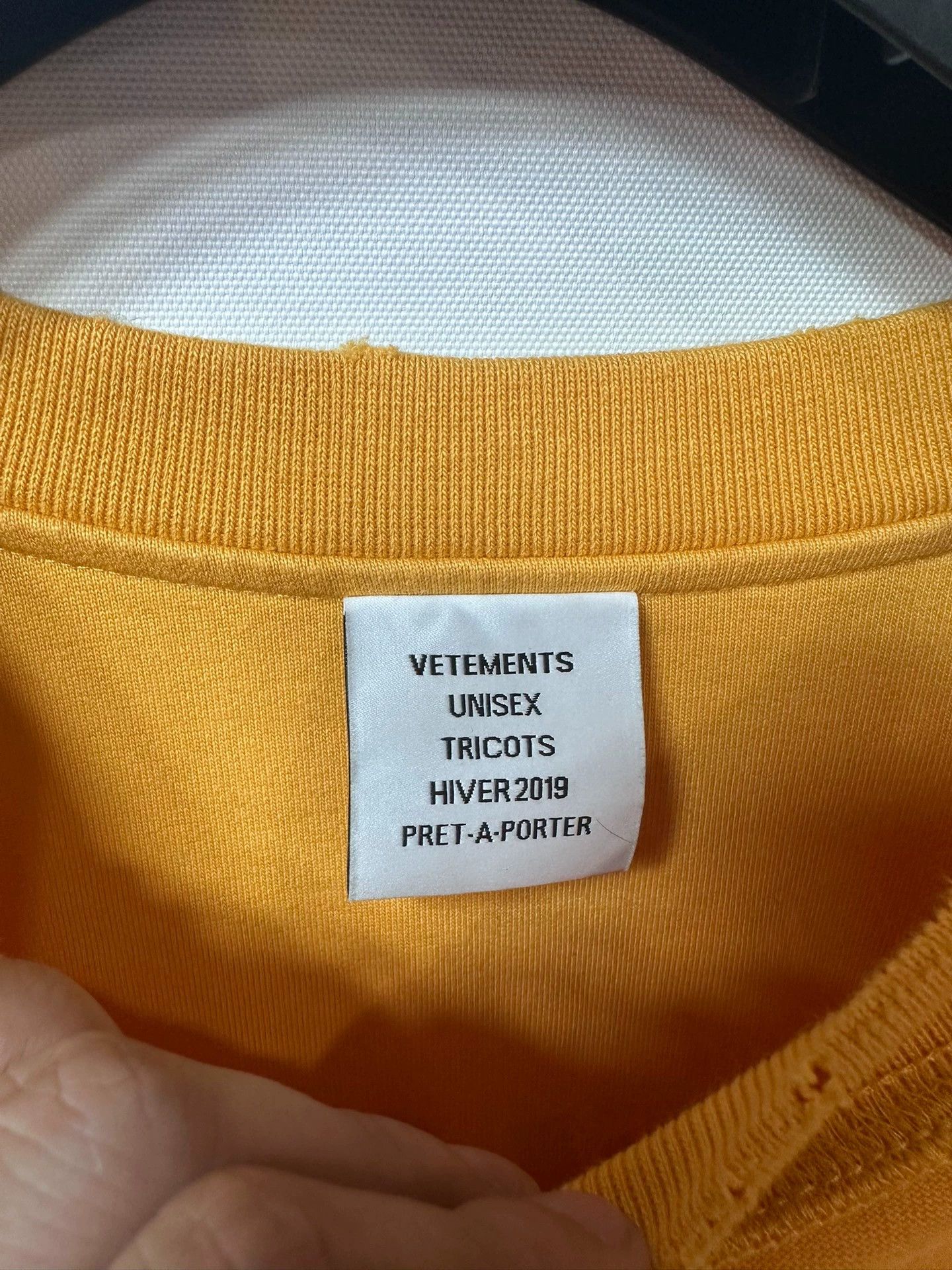 Vetements Vetements SS19 Hug Me Long Sleeve Tee - dmc Size US M / EU 48-50 / 2 - 3 Thumbnail