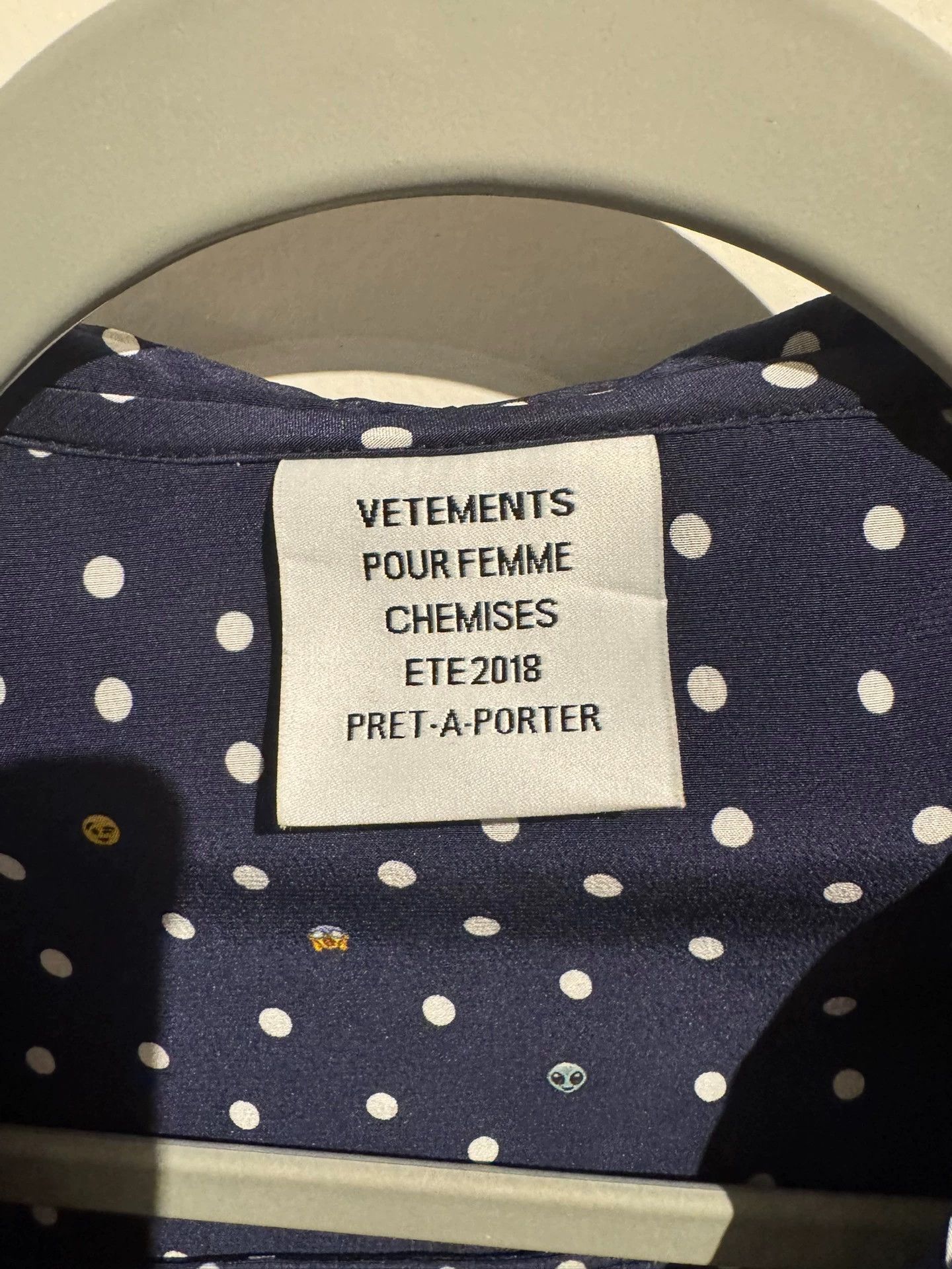 Vetements Vetements 2018 Emoji Bomber Cropped Shirt - dmc Size US M / EU 48-50 / 2 - 4 Thumbnail