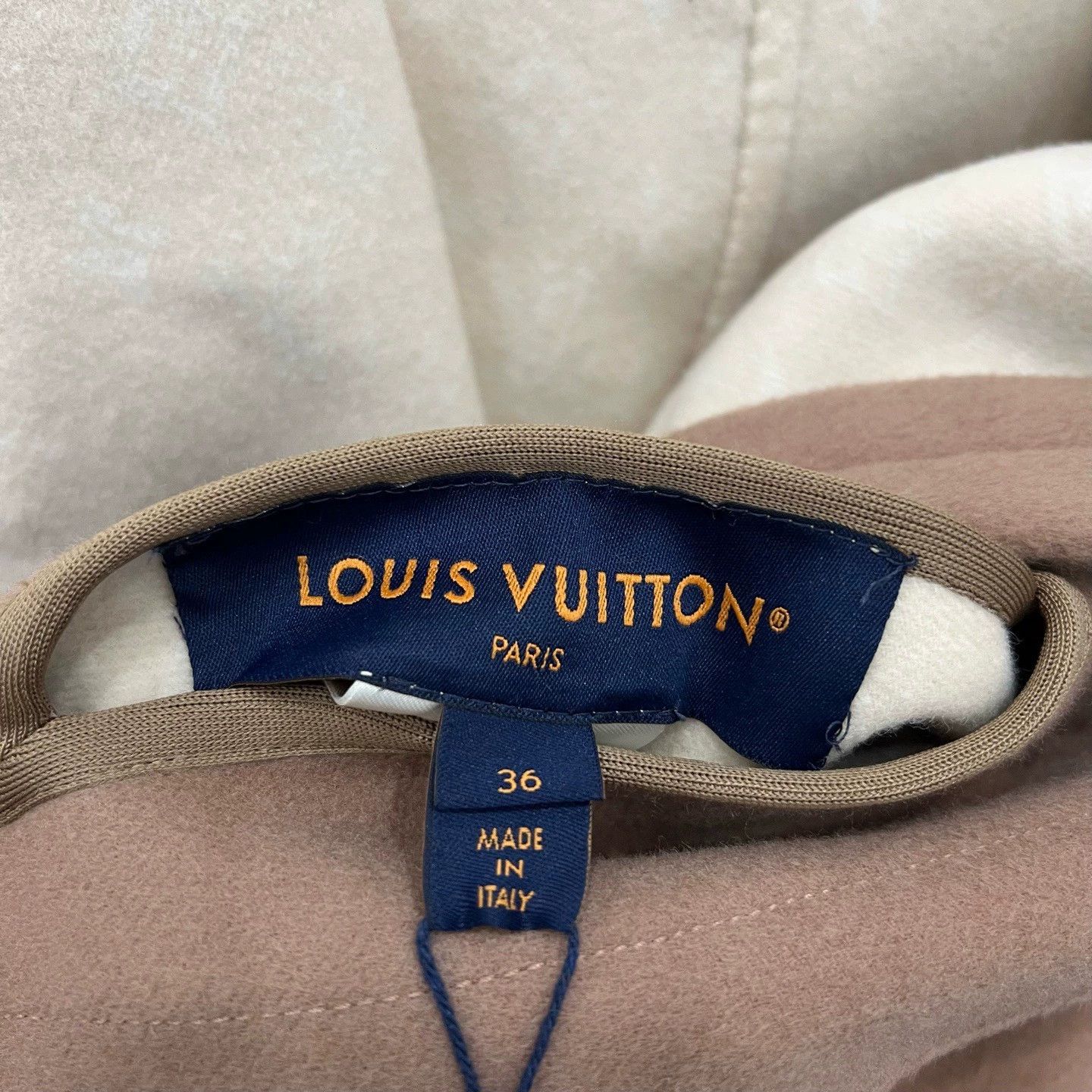 Louis Vuitton Louis Vuitton Beige Double-Sided Hooded Coat - dmc Size US S / EU 44-46 / 1 - 9 Thumbnail