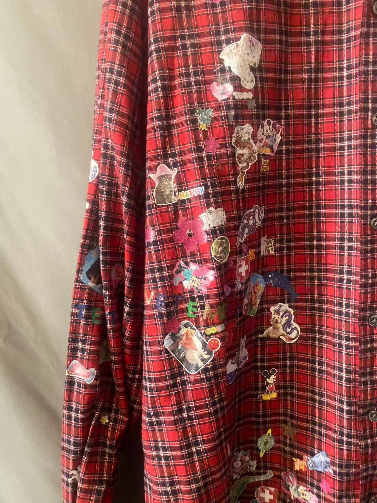 Vetements VETEMENTS Zoo Sticker Red Plaid Shirt - dmc Size US S / EU 44-46 / 1 - 3 Thumbnail
