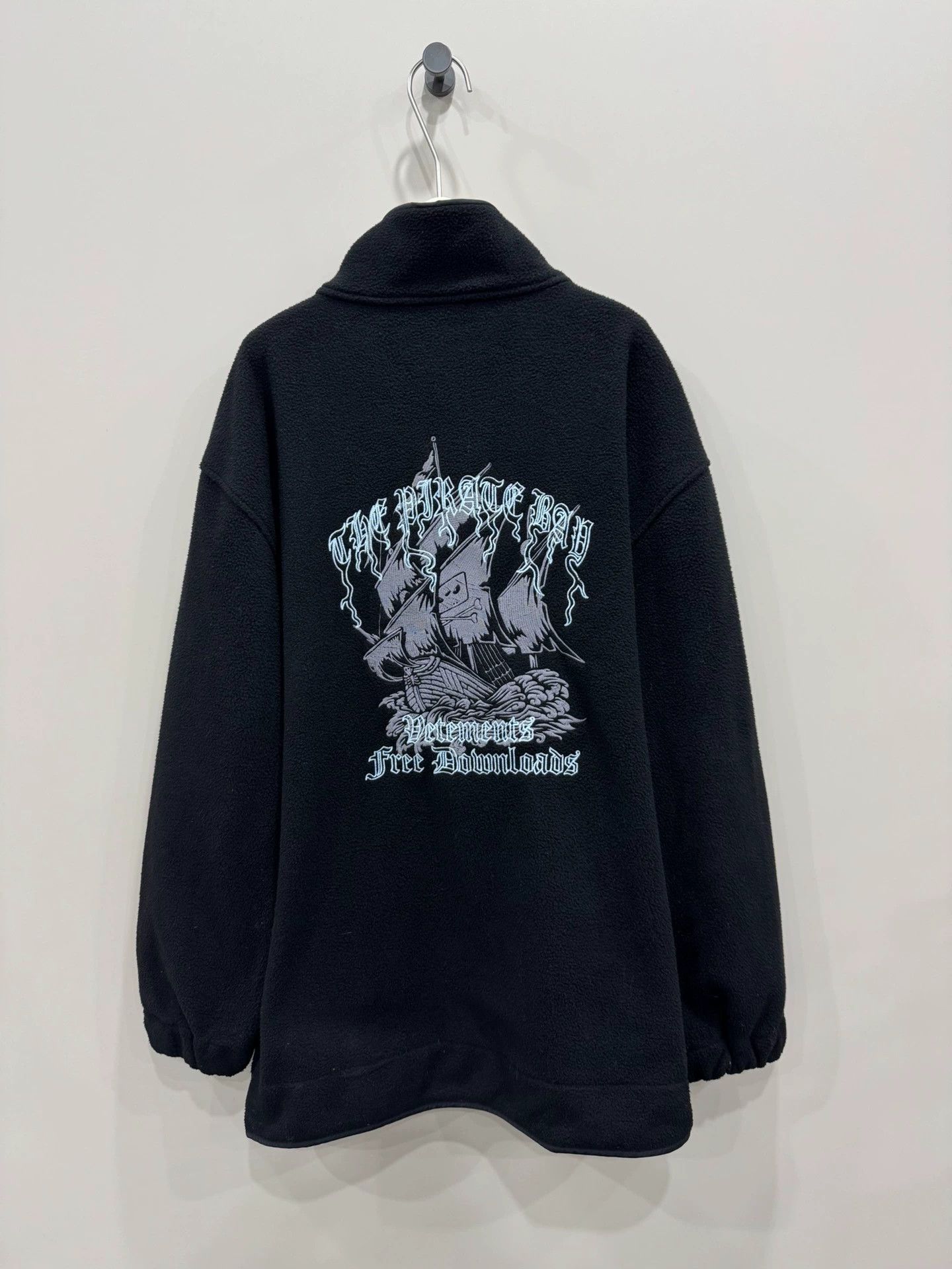 Vetements Vetements Sherpa Jacket Pirate Ship S - dmc Size US S / EU 44-46 / 1 - 2 Thumbnail