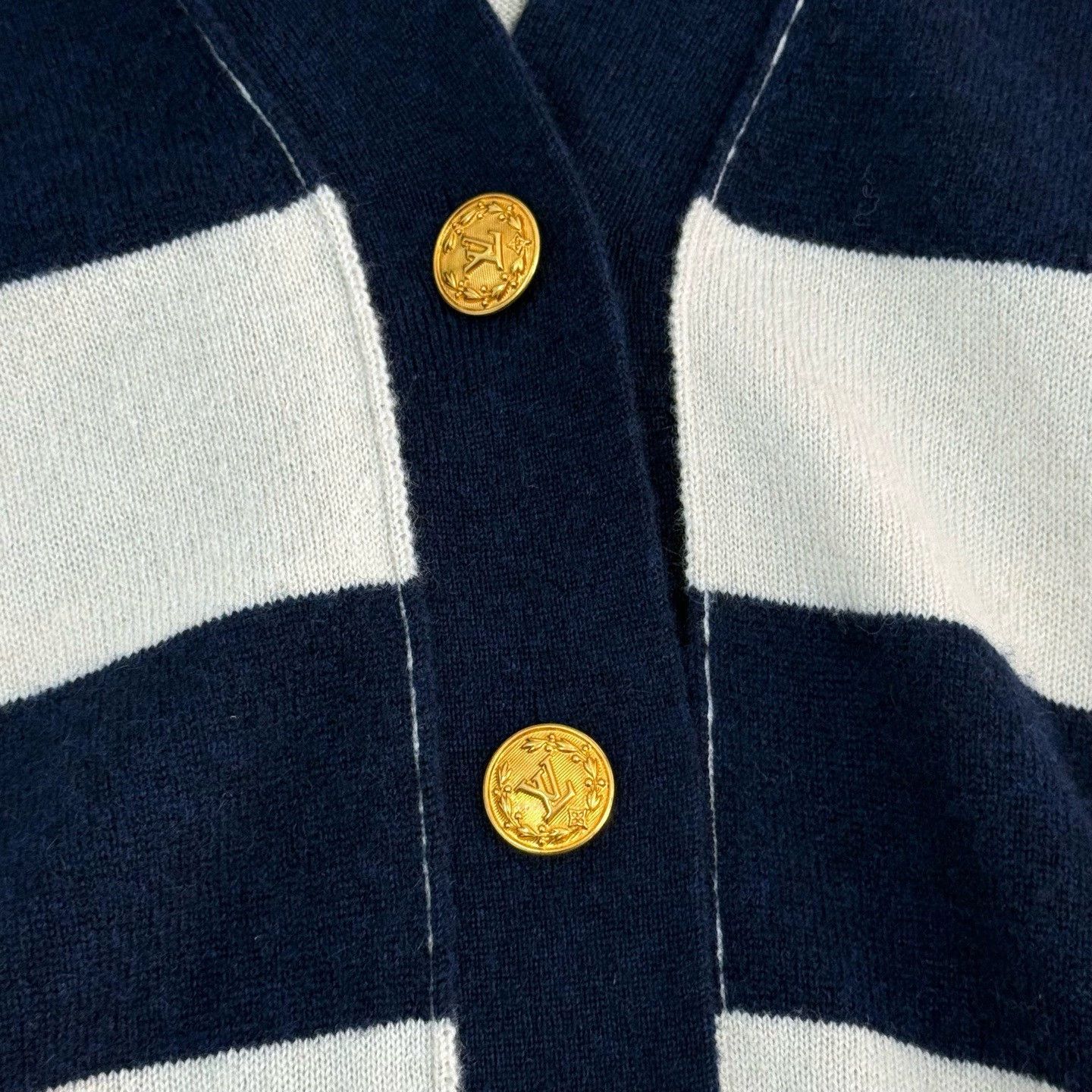 Louis Vuitton Louis Vuitton Blue White Stripe Cashmere Cardigan - dmc Size US M / EU 48-50 / 2 - 7 Thumbnail