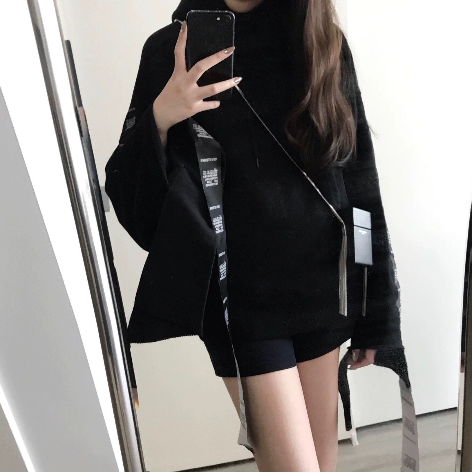 Vetements Vetements Sleeve Label Hoodie Black - dmc Size US XS / EU 42 / 0 - 9 Thumbnail