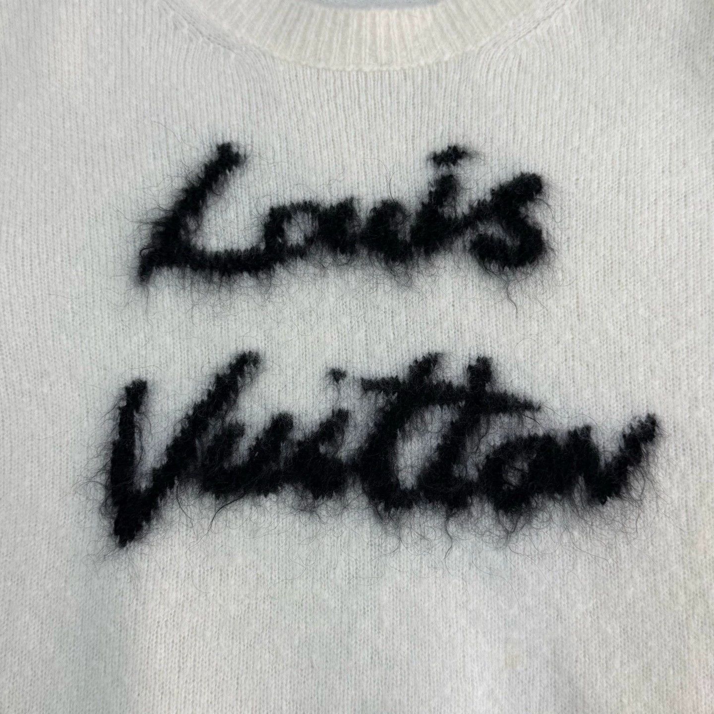 Louis Vuitton Louis Vuitton Beige Logo Short-Sleeve Sweater - dmc Size US M / EU 48-50 / 2 - 7 Thumbnail