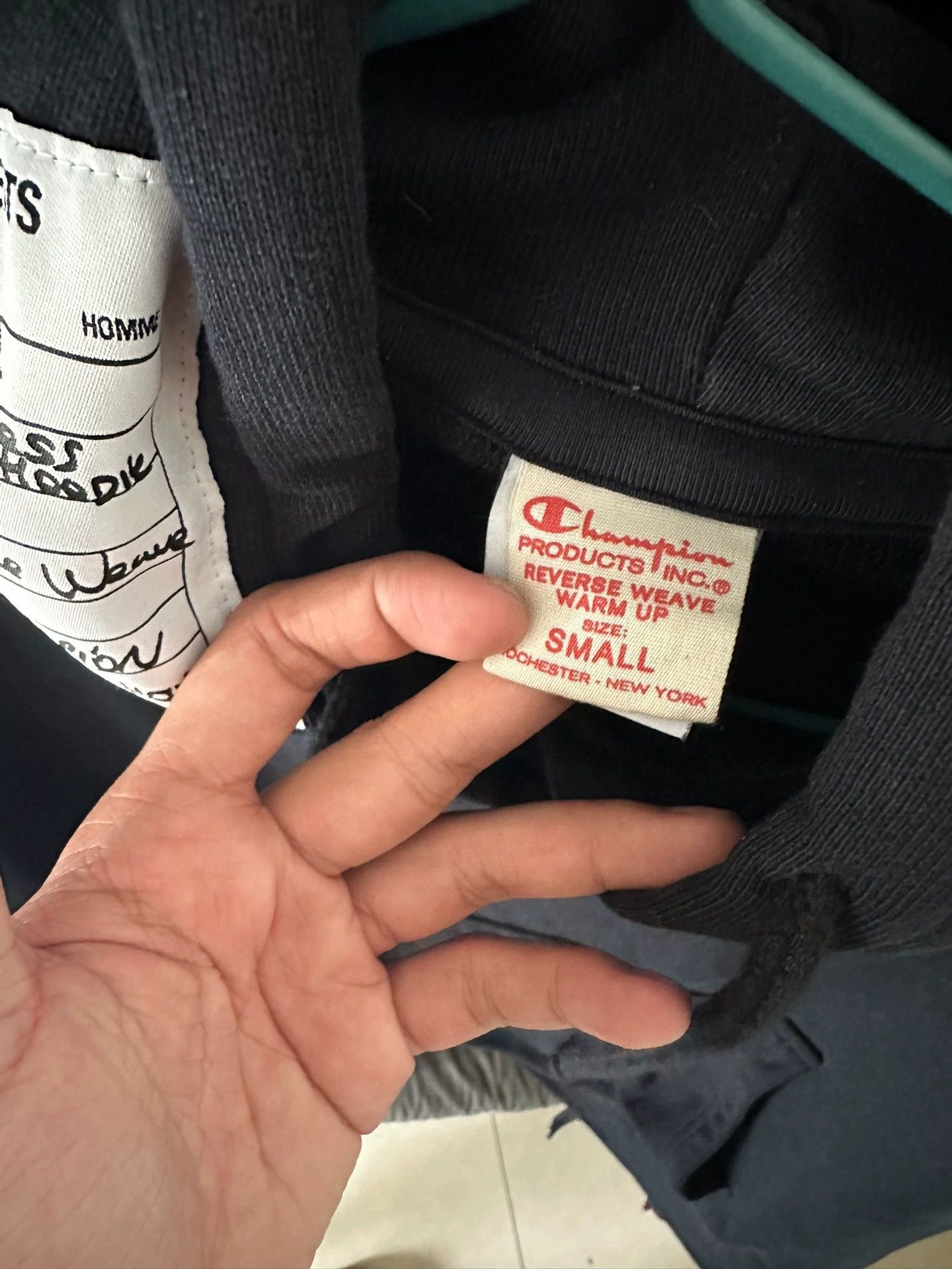 Vetements Vetements Champion Co-branded Hoodie - dmc Size US M / EU 48-50 / 2 - 4 Thumbnail