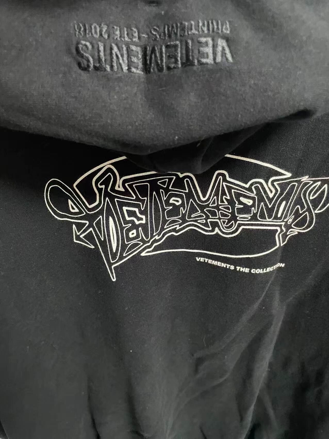 Vetements Vetements Black Logo Print Sweatshirt - dmc Size US S / EU 44-46 / 1 - 7 Thumbnail