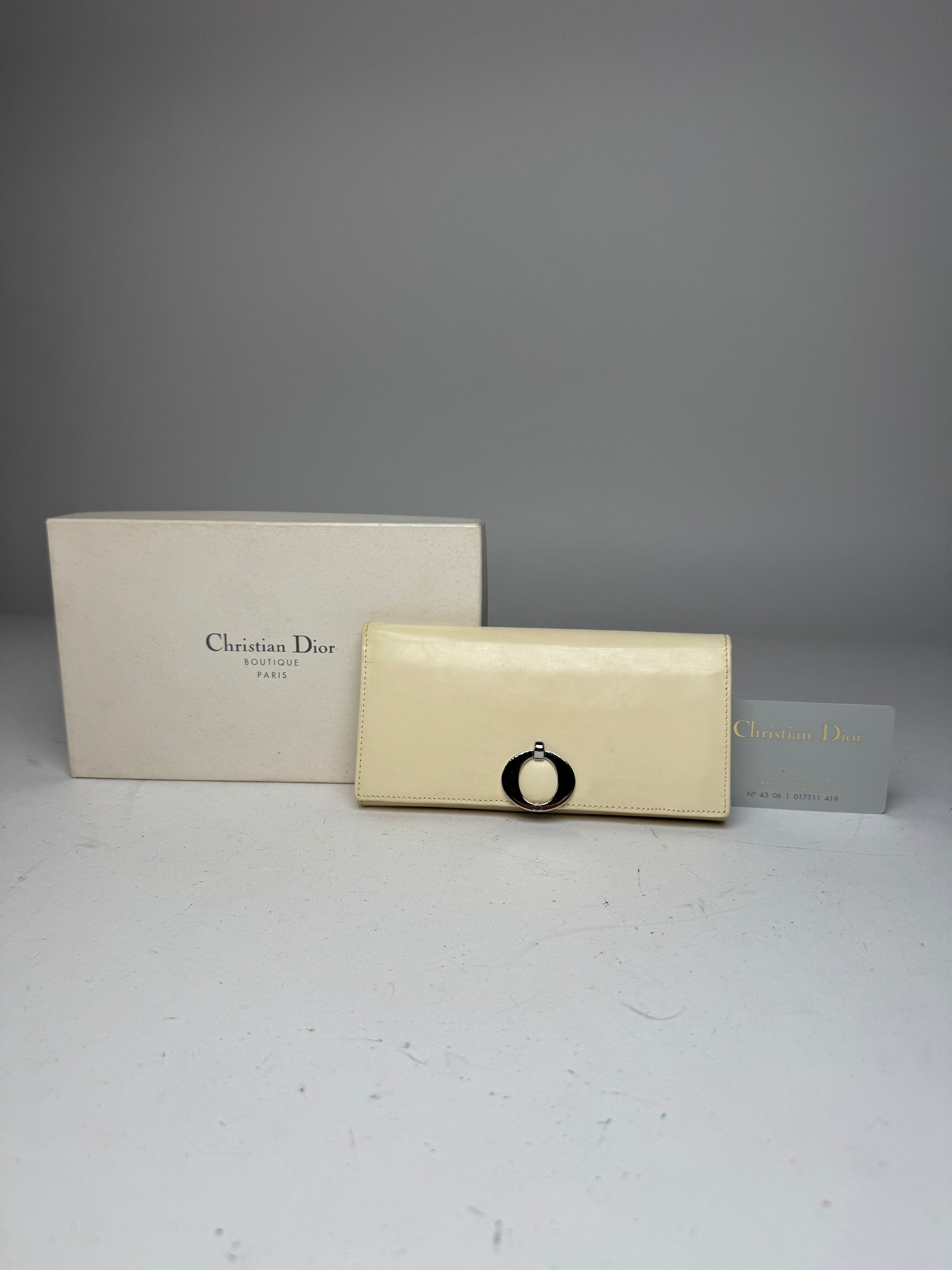 Dior Vintage Patent Leather Wallet White Size ONE SIZE - 14 Thumbnail
