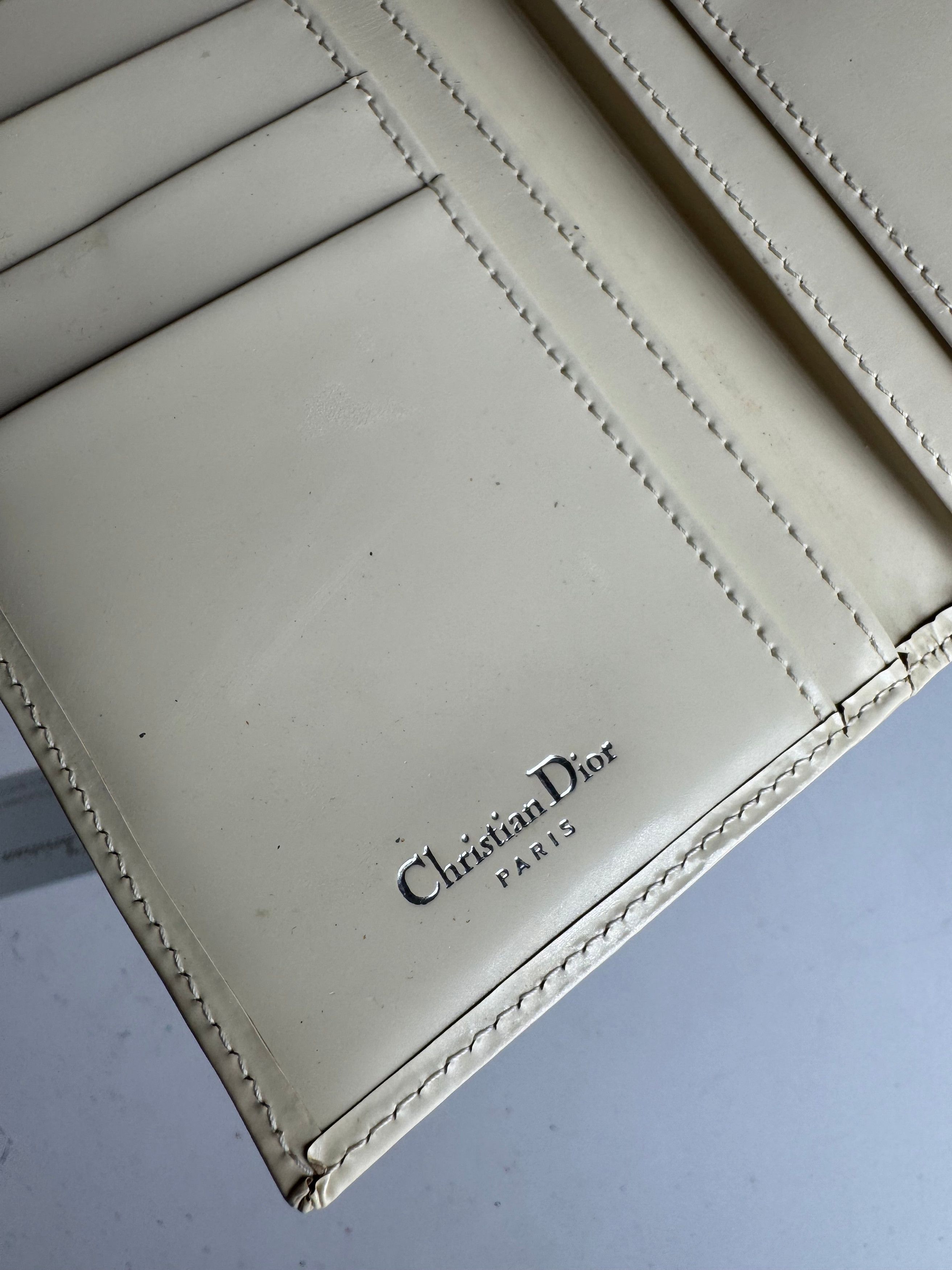 Dior Vintage Patent Leather Wallet White Size ONE SIZE - 4 Thumbnail