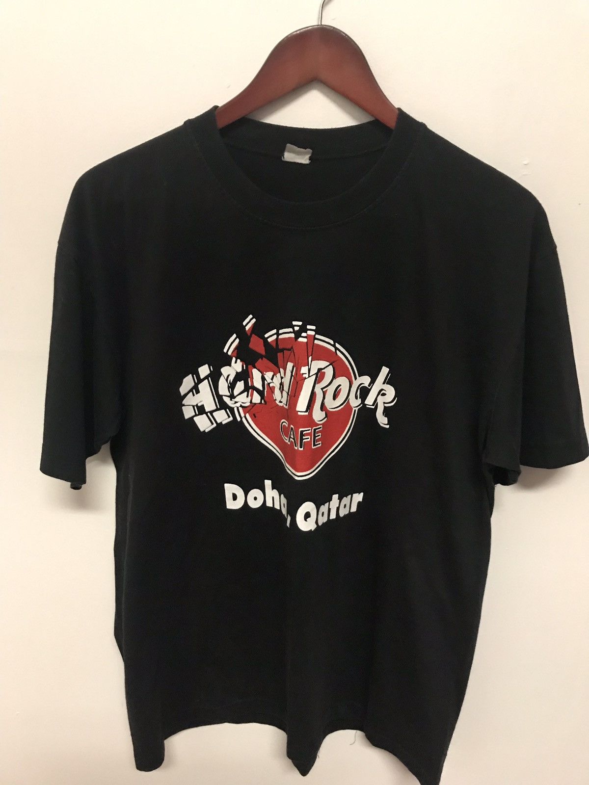Hard Rock Cafe Tee Doha Qatar
