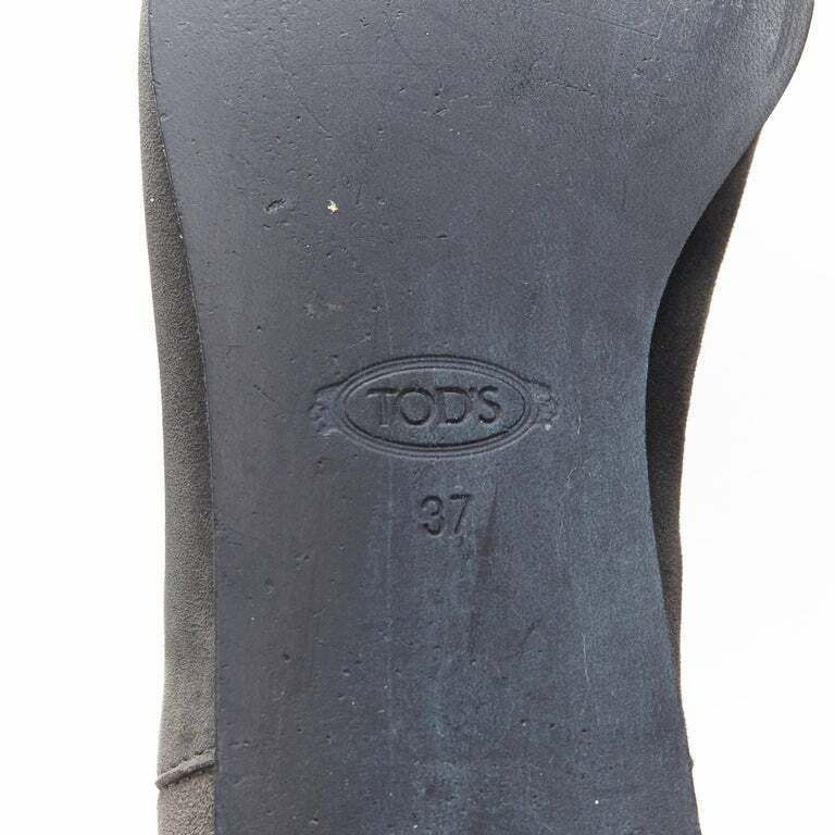Tod's TOD'S No Code dark grey suede elastic gusset round toe flat ankle bootie EU37 Size US 7 / IT 37 - 11 Thumbnail