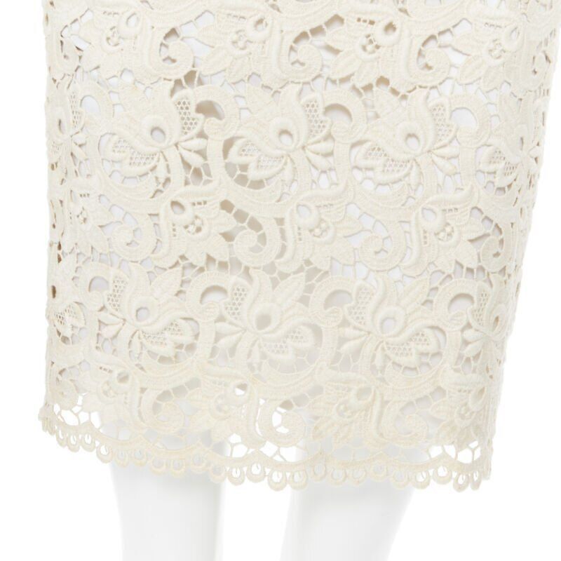 Michael Kors MICHAEL KORS COLLECTION beige embroidered lace fited skirt US2 26" Size 27" / US 4 / IT 40 - 2 Thumbnail