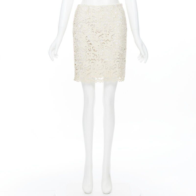 Michael Kors MICHAEL KORS COLLECTION beige embroidered lace fited skirt US2 26" Size 27" / US 4 / IT 40 - 3 Thumbnail