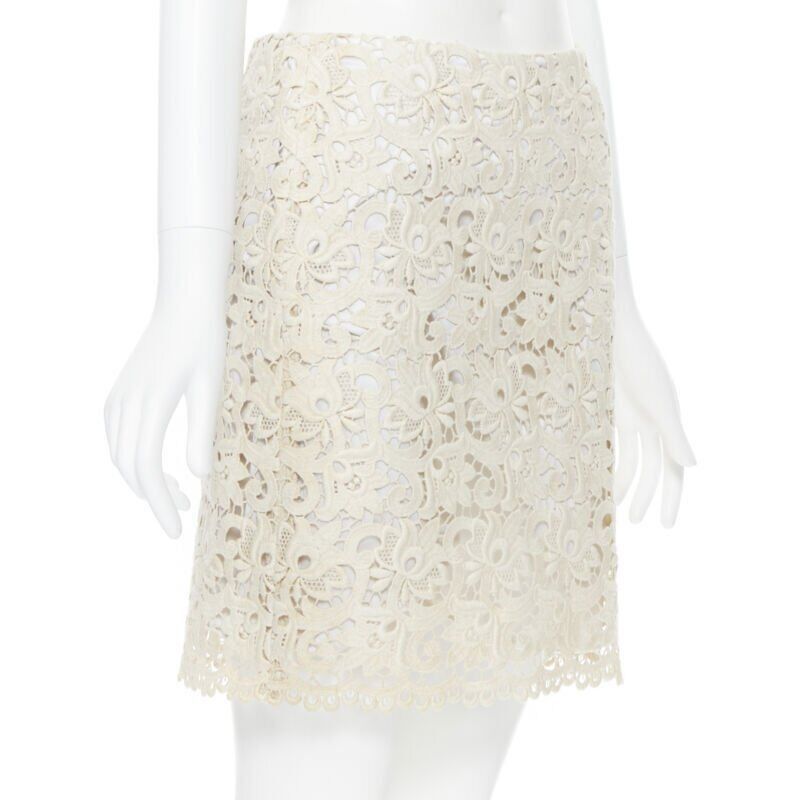Michael Kors MICHAEL KORS COLLECTION beige embroidered lace fited skirt US2 26" Size 27" / US 4 / IT 40 - 4 Thumbnail