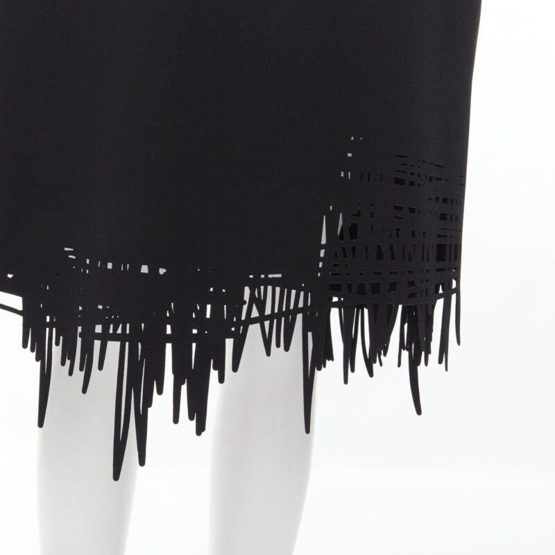 Oscar De La Renta OSCAR DE LA RENTA laser cut scribble cut out scuba sheath pencil dress S Size S / US 4 / IT 40 - 8 Thumbnail
