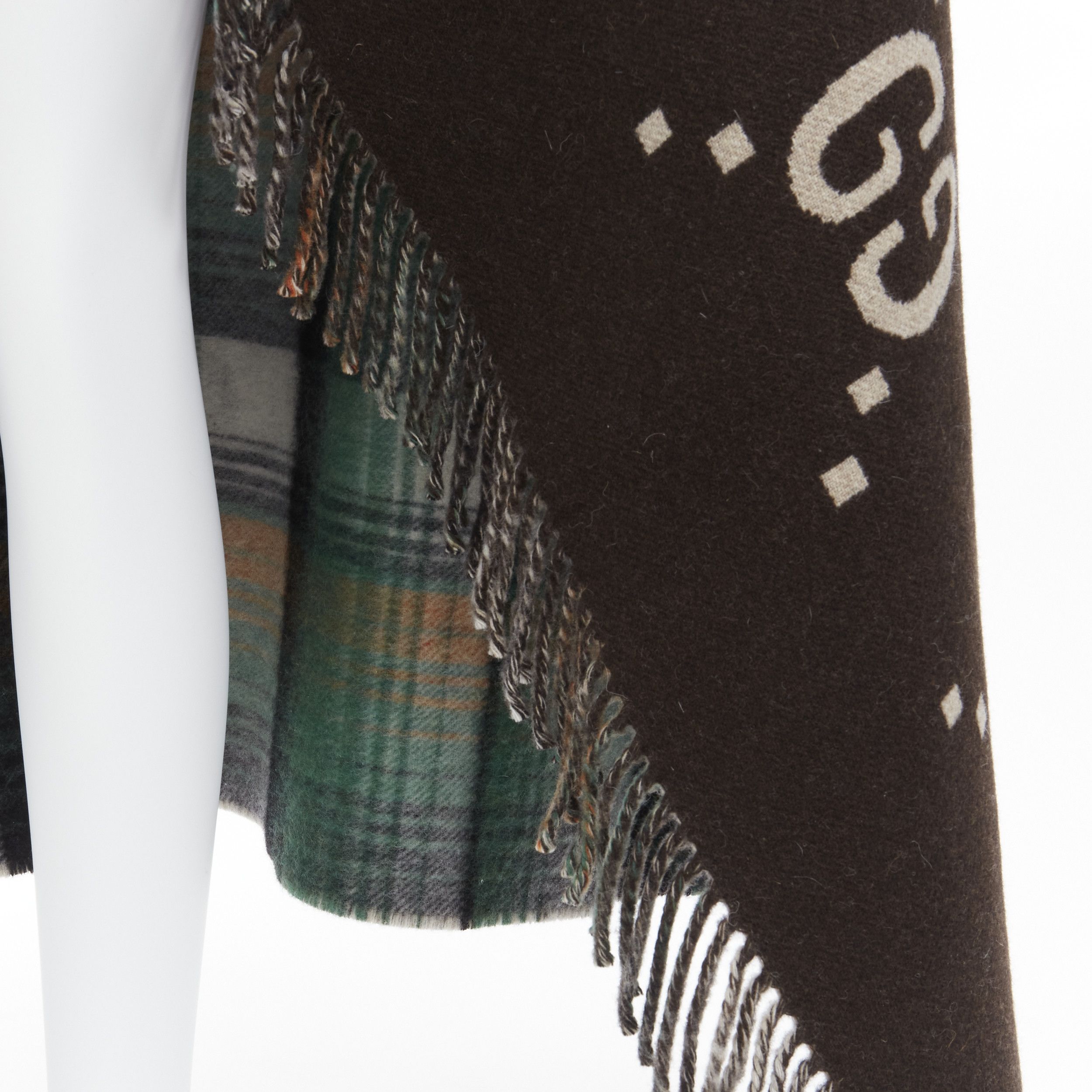 Gucci GUCCI 100% wool green red plaid tartan brown GG monogram blanket scarf Size ONE SIZE - 8 Thumbnail