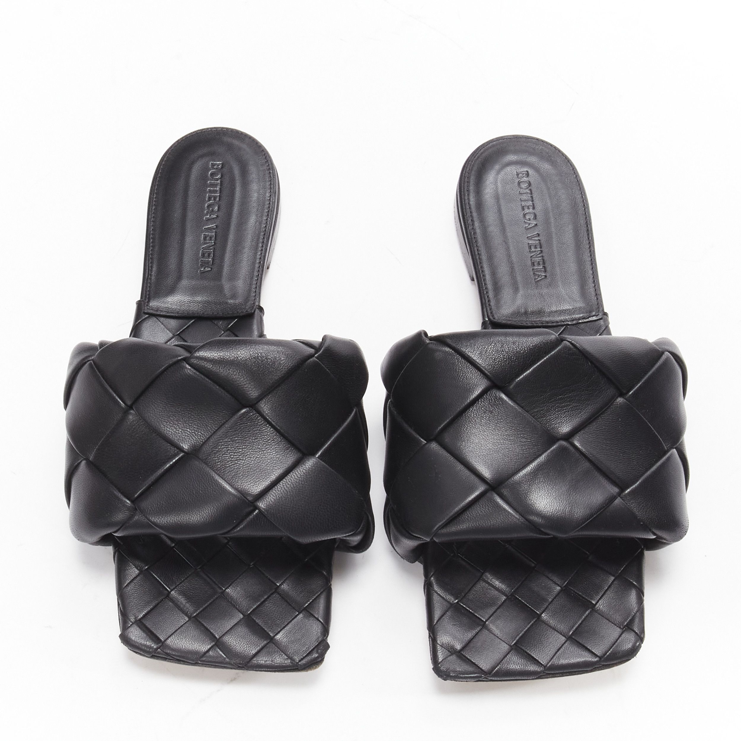 Bottega Veneta BOTTEGA VENETA Lido black intrecciato maxi woven leather padded flat sandals EU37 Size US 7 / IT 37 - 10 Thumbnail