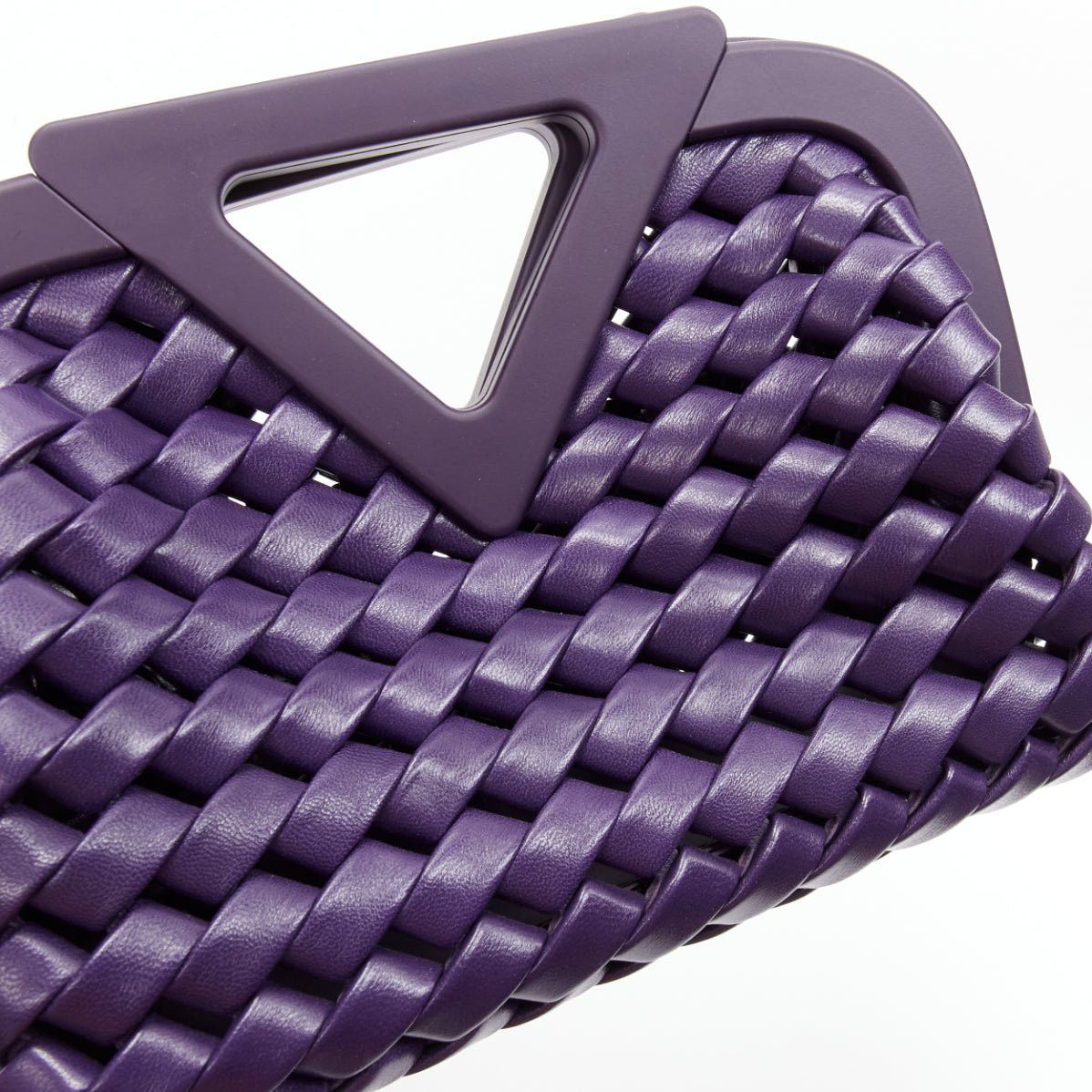 Bottega Veneta BOTTEGA VENETA Point purple Intrecciato woven leather triangle handle crossbody bag Size ONE SIZE - 9 Thumbnail