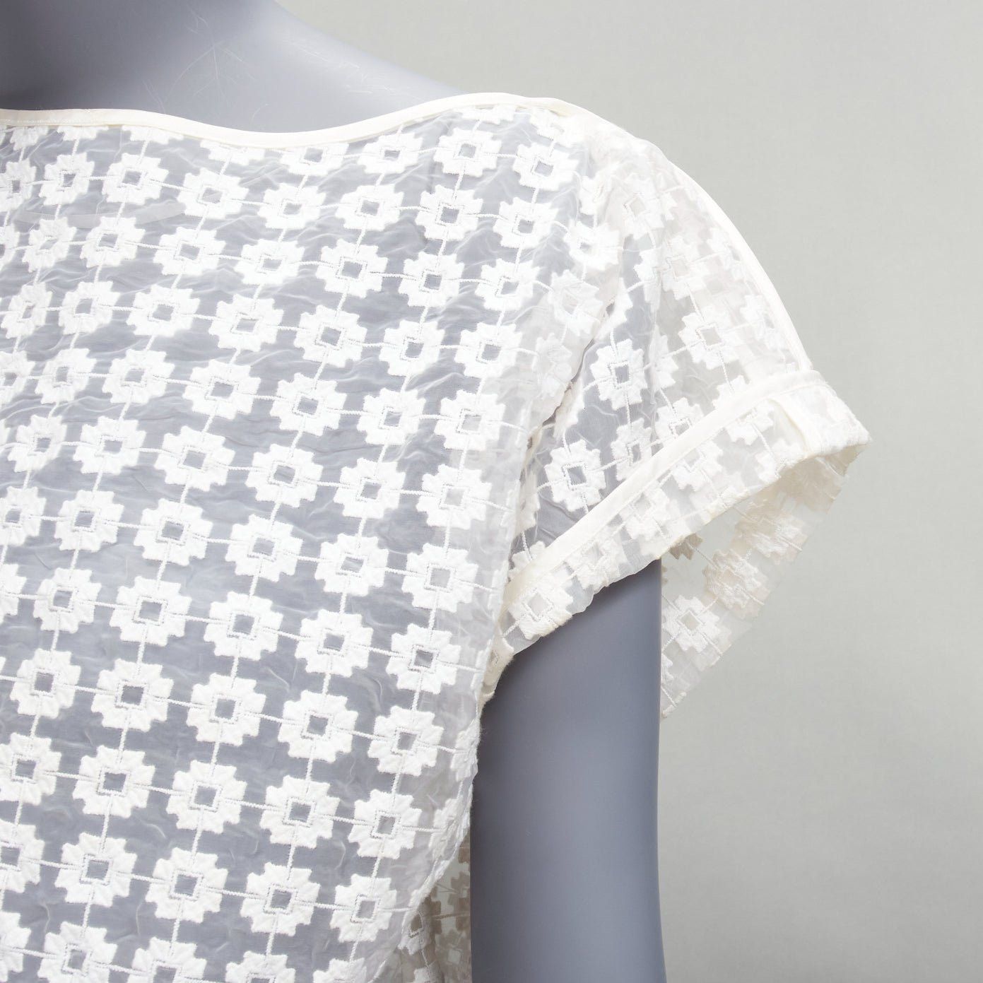 Maticevski MATICEVSKI 2016 Cortes Box cream cotton embroidery cap sleeves sheer top AUS6 S Size S / US 4 / IT 40 - 2 Thumbnail