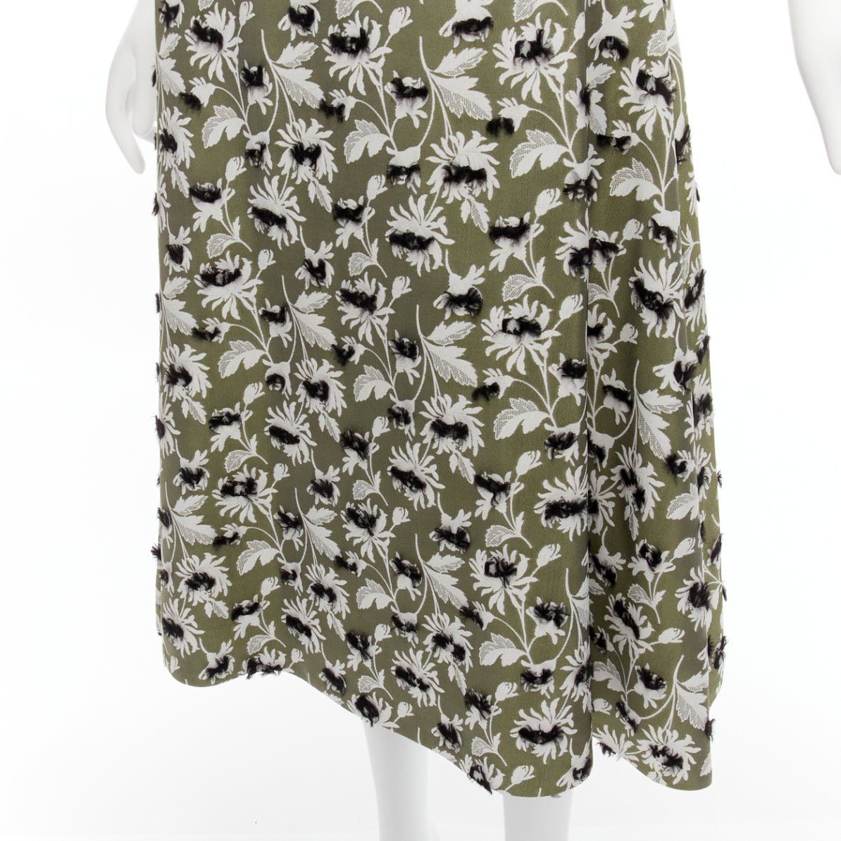 Balenciaga BALENCIAGA 2015 grey green black fringe embellishment white floral midi skirt FR36 S Size 27" / US 4 / IT 40 - 7 Thumbnail