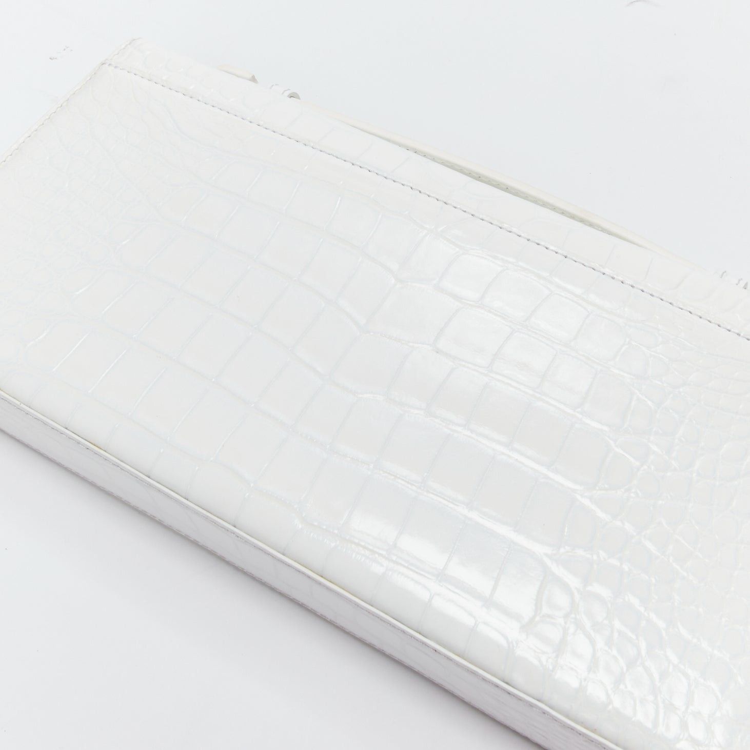 Other FERIDA YANG Bespoke white matte scaled leather gold buckle long flap clutch Size ONE SIZE - 8 Thumbnail