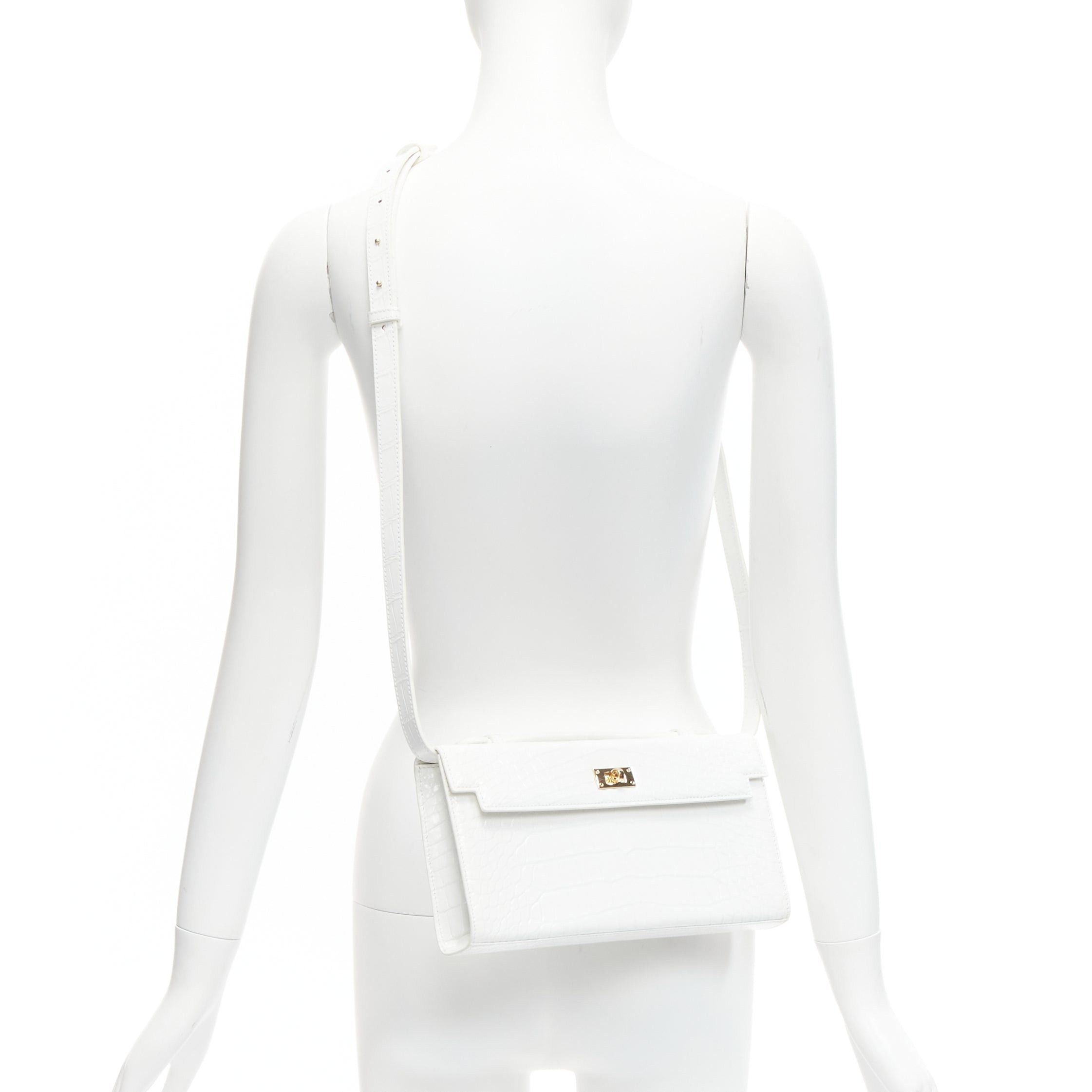 Other FERIDA YANG Bespoke white matte scaled leather gold buckle long flap clutch Size ONE SIZE - 2 Thumbnail