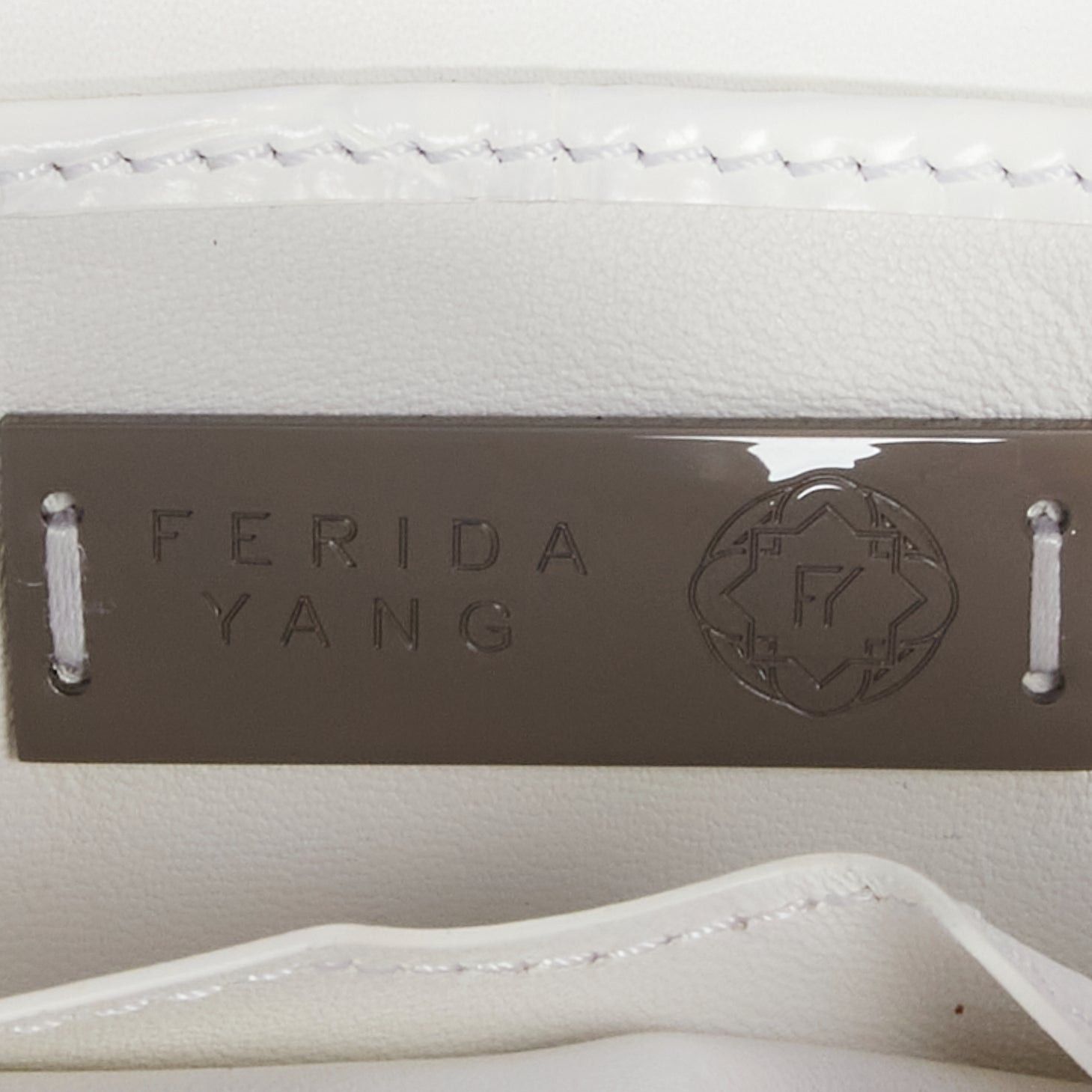 Other FERIDA YANG Emma white matte scaled leather oval crossbody belt bag Size ONE SIZE - 11 Thumbnail